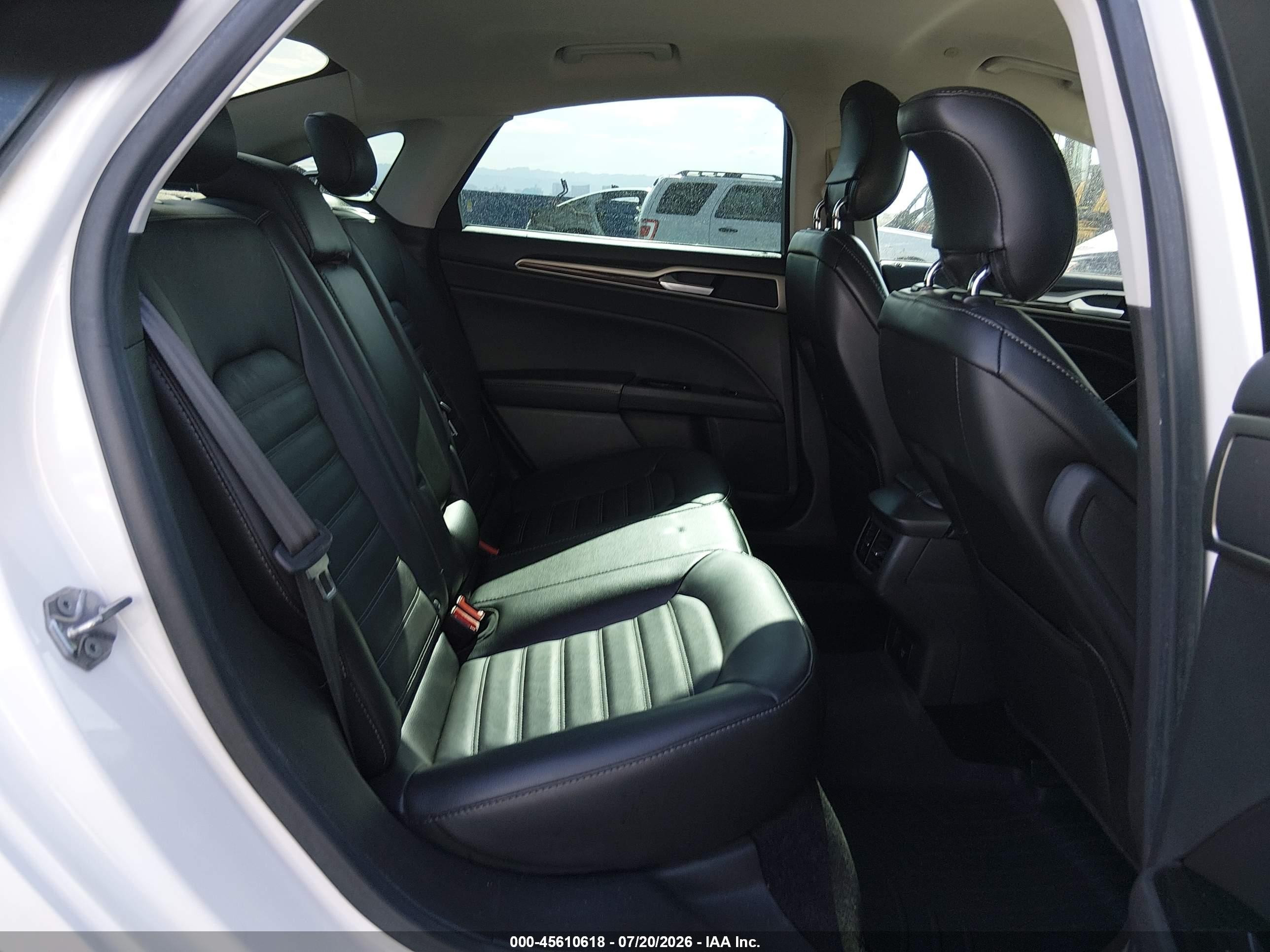 2014 Ford Fusion Energi Se Luxury White vin: 3FA6P0PU7ER357333