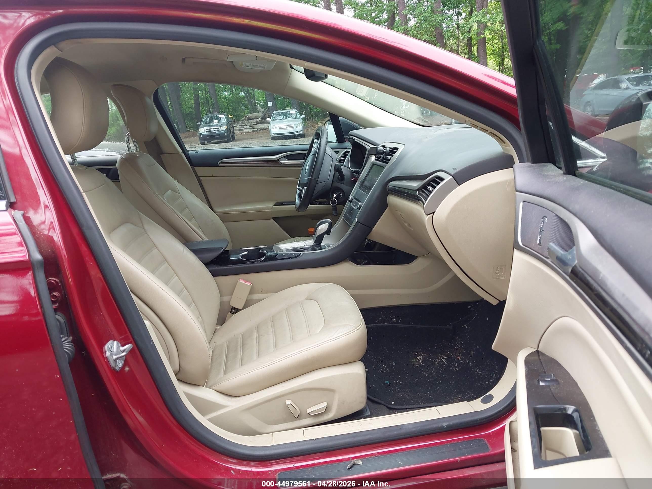 2014 Ford Fusion Energi Se Luxury Maroon vin: 3FA6P0PU7ER371068