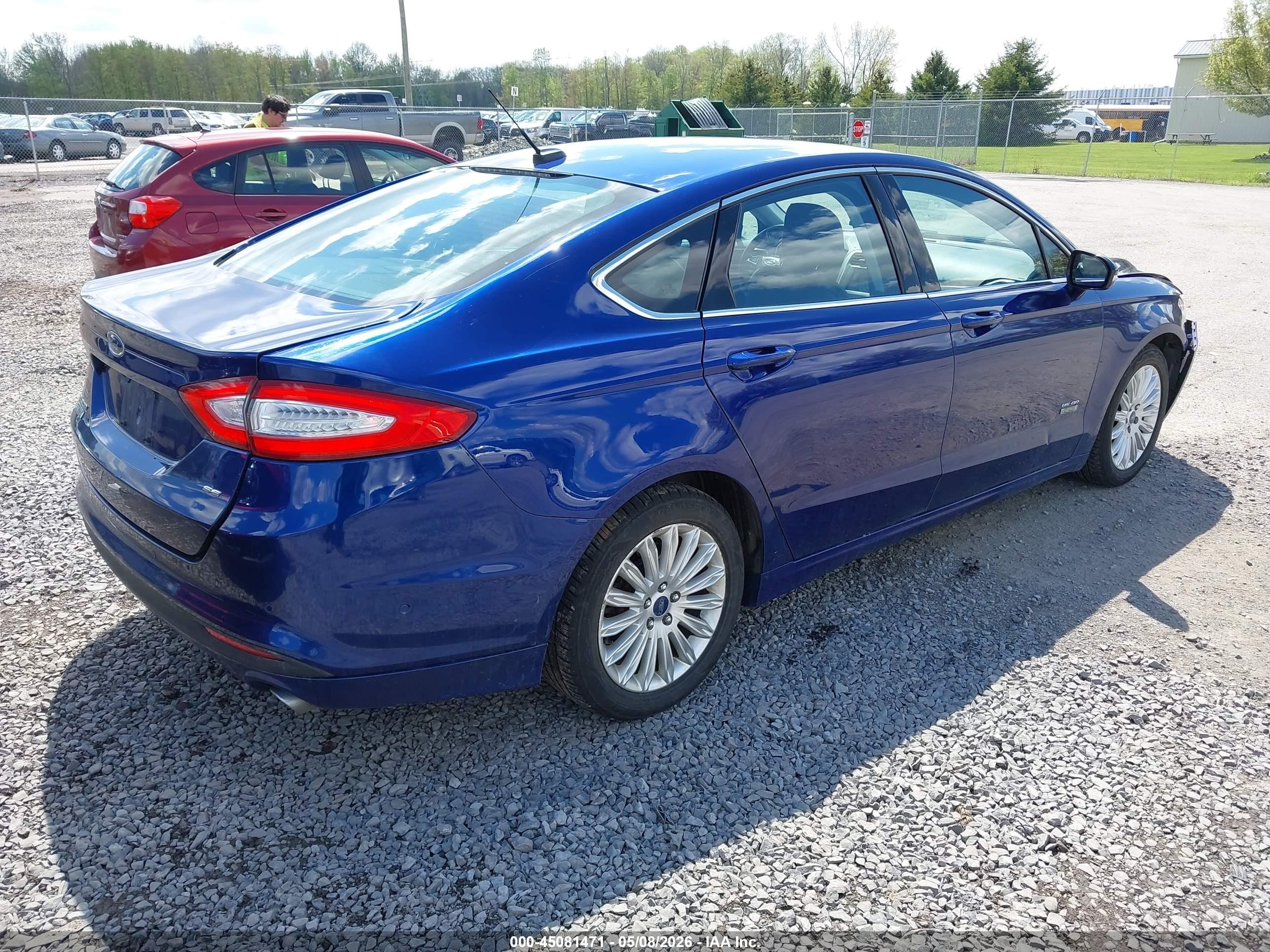 2013 Ford Fusion Energi Se Luxury Blue vin: 3FA6P0PU8DR285749
