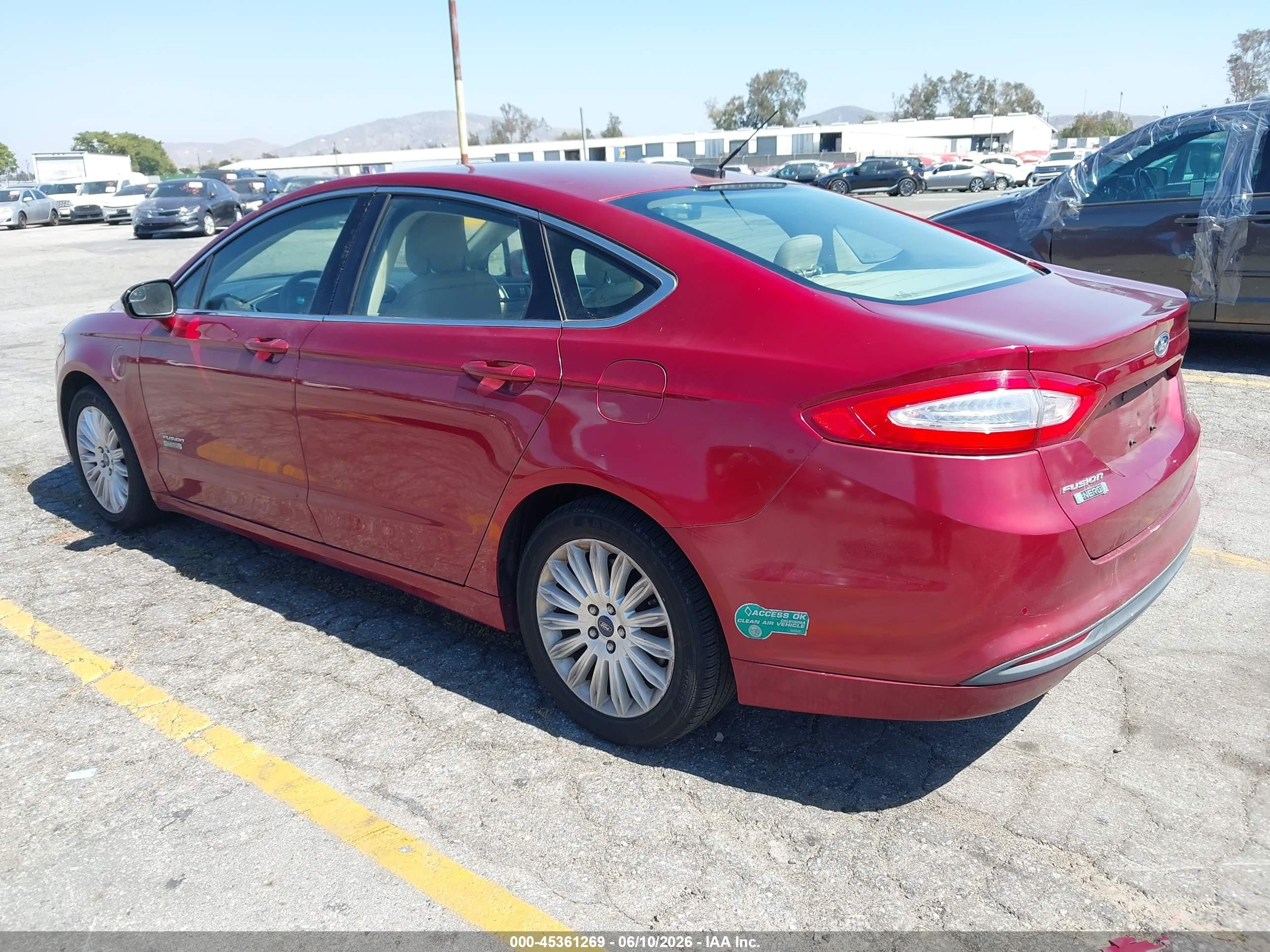 2013 Ford Fusion Energi Se Luxury Burgundy vin: 3FA6P0PU8DR351622