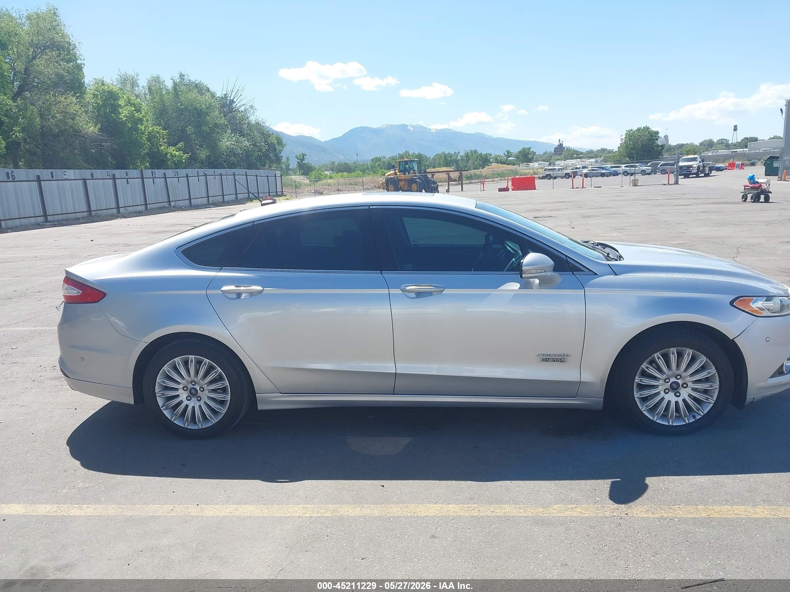 2013 Ford Fusion Energi Se Luxury Silver vin: 3FA6P0PU9DR254297