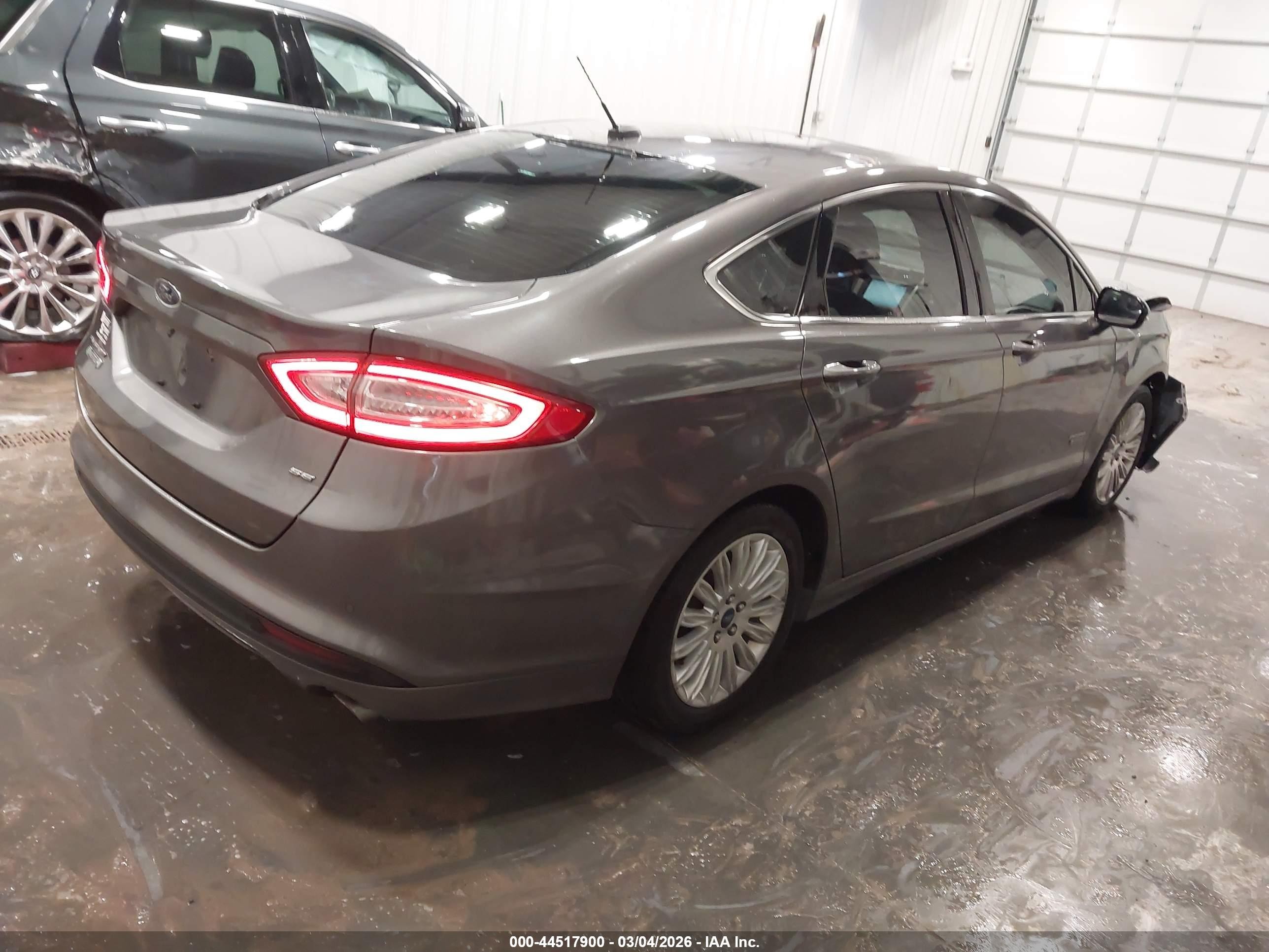 2013 Ford Fusion Energi Se Luxury Gray vin: 3FA6P0PU9DR254719