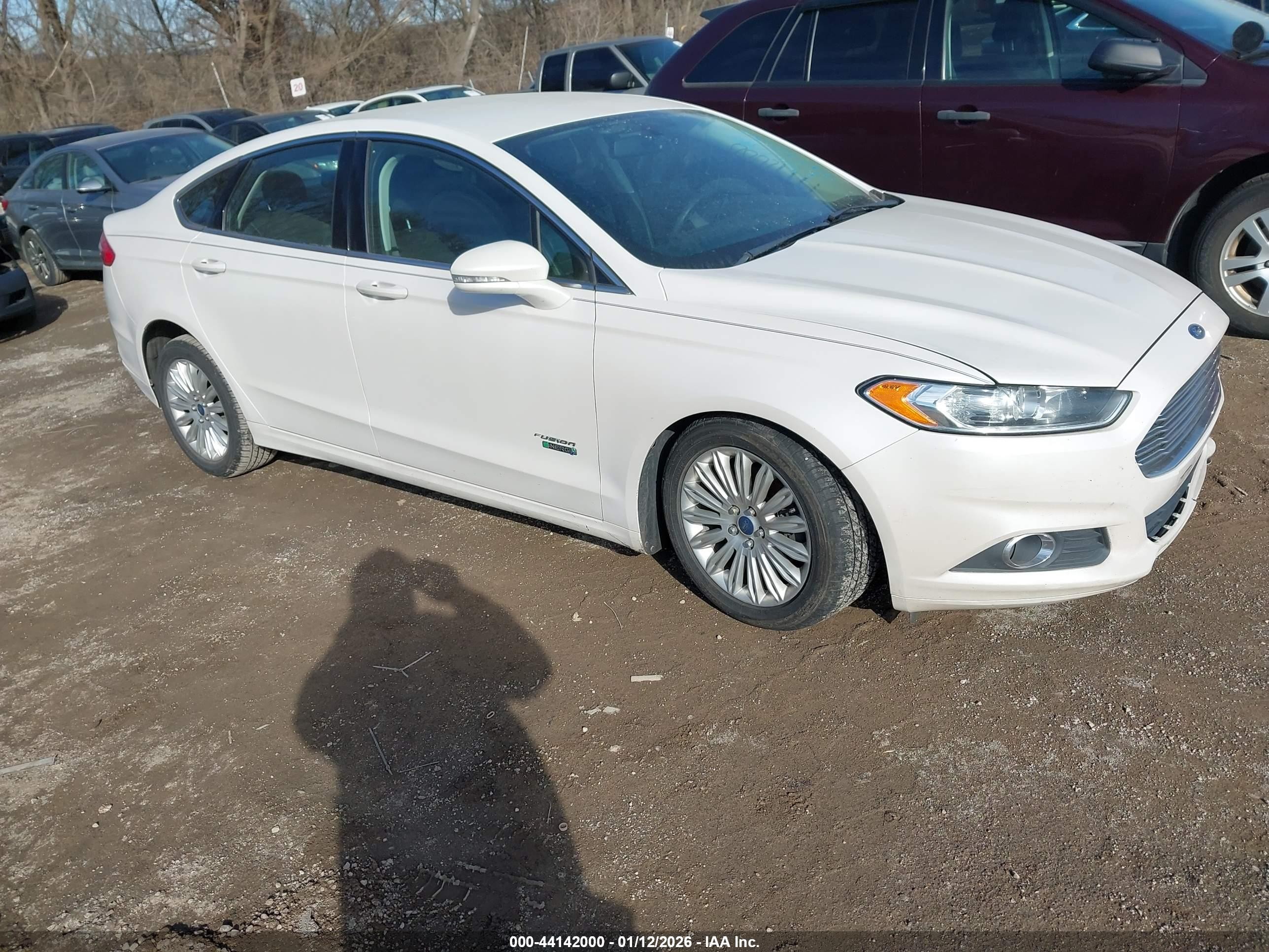 2013 Ford Fusion Energi Se Luxury White vin: 3FA6P0PU9DR351404