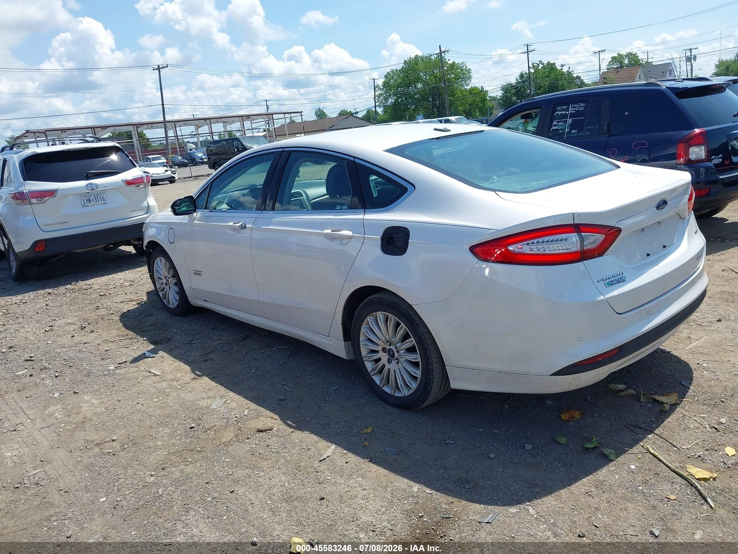 2014 Ford Fusion Energi Se Luxury Белый vin: 3FA6P0PU9ER155948