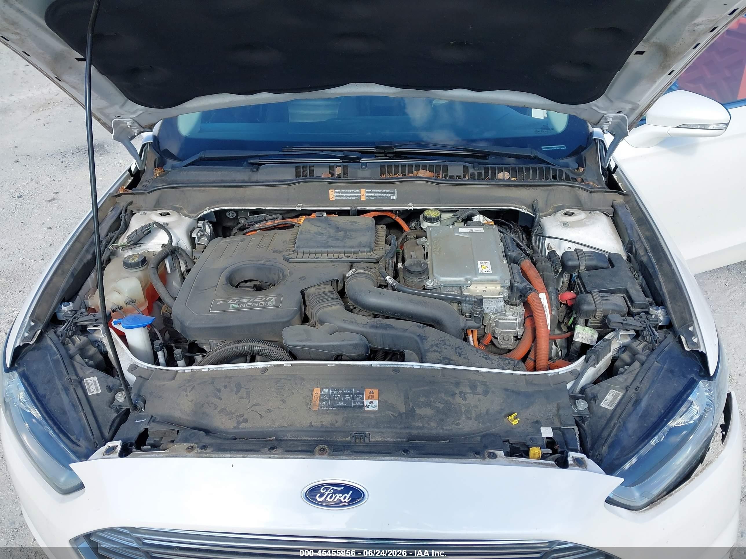 2015 Ford Fusion Energi Se Luxury Белый vin: 3FA6P0PU9FR275461