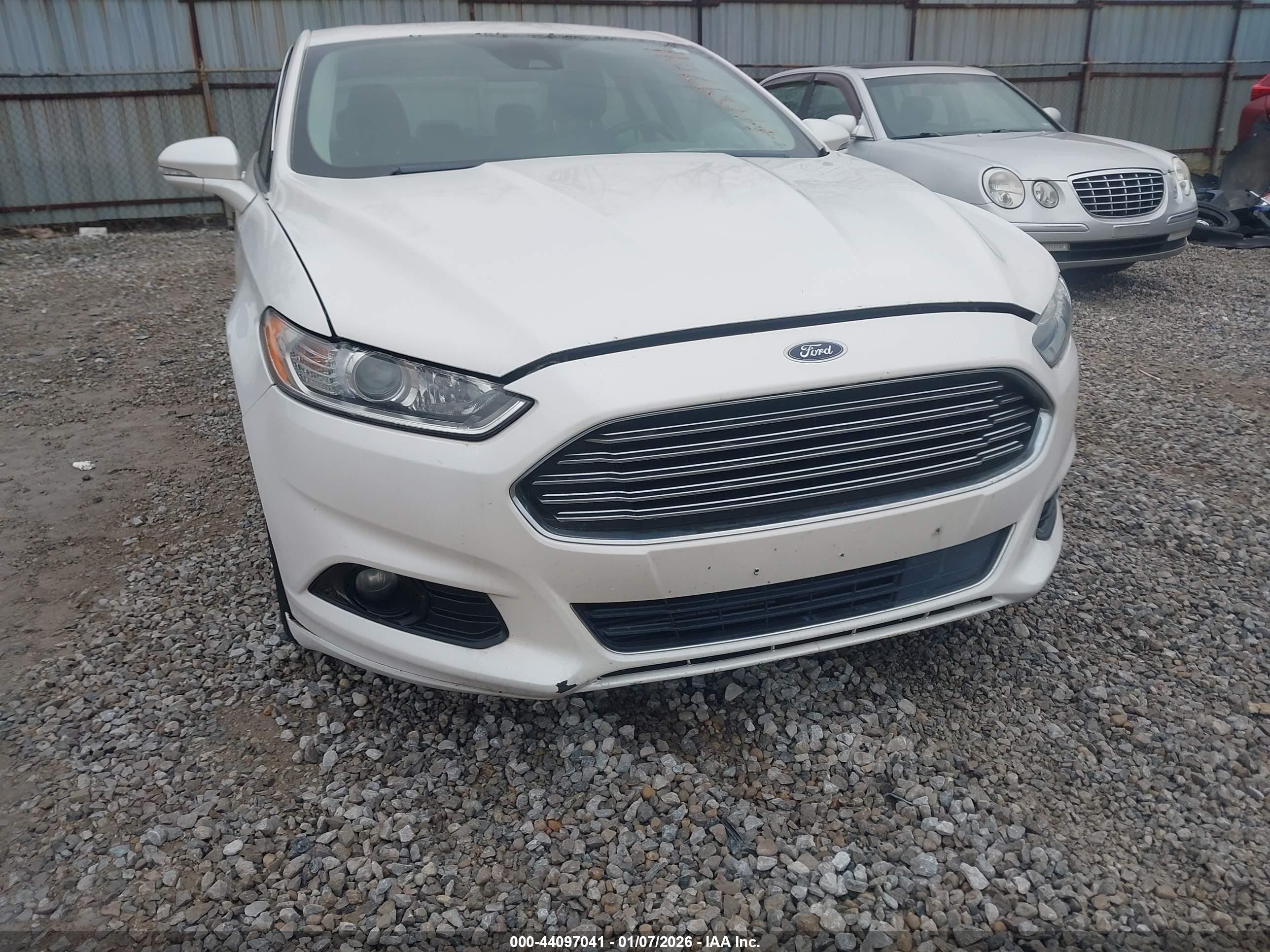 2013 Ford Fusion Energi Se Luxury White vin: 3FA6P0PUXDR272467