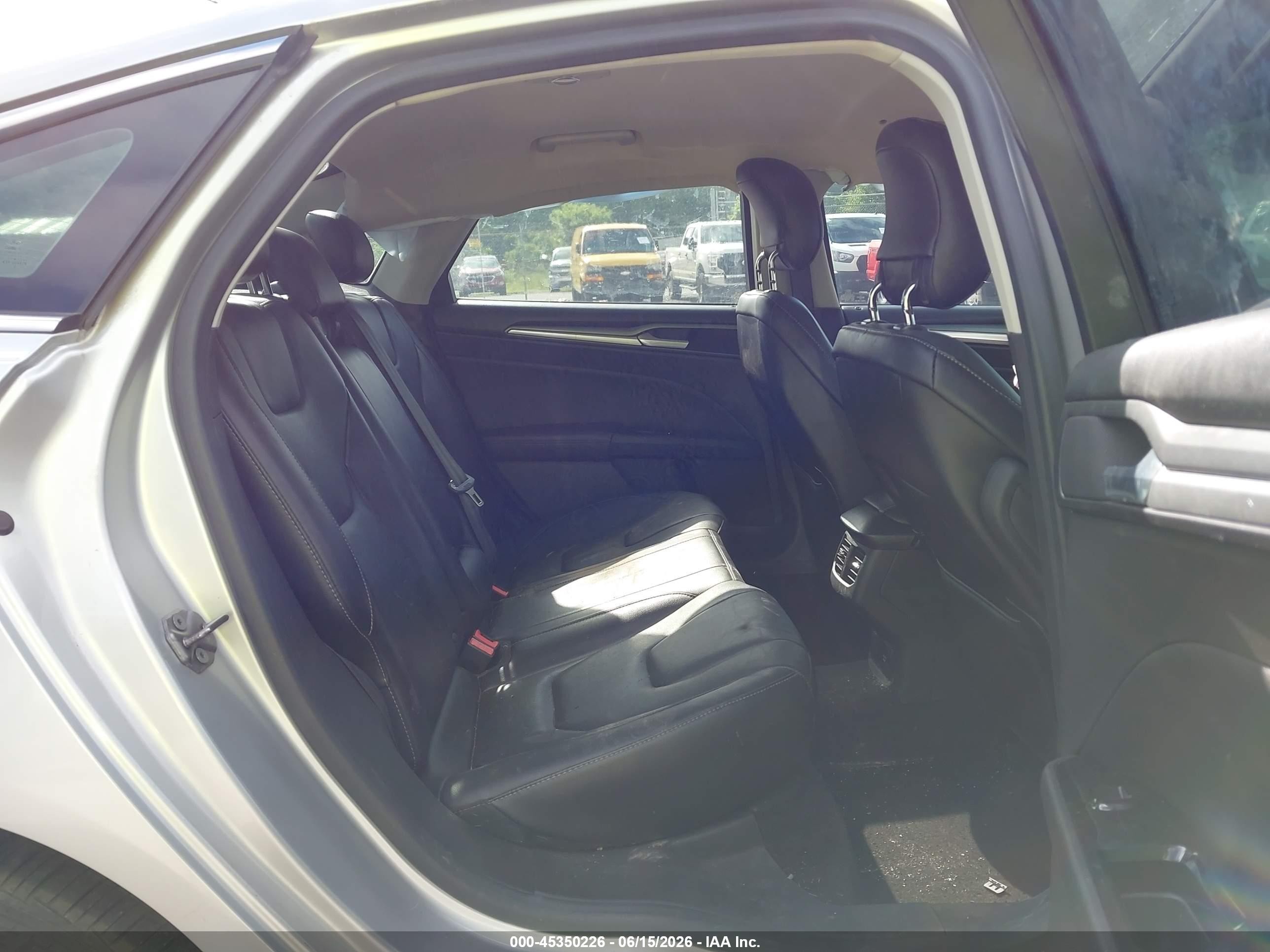 2013 Ford Fusion Hybrid Titanium Серебряный vin: 3FA6P0RU0DR289498