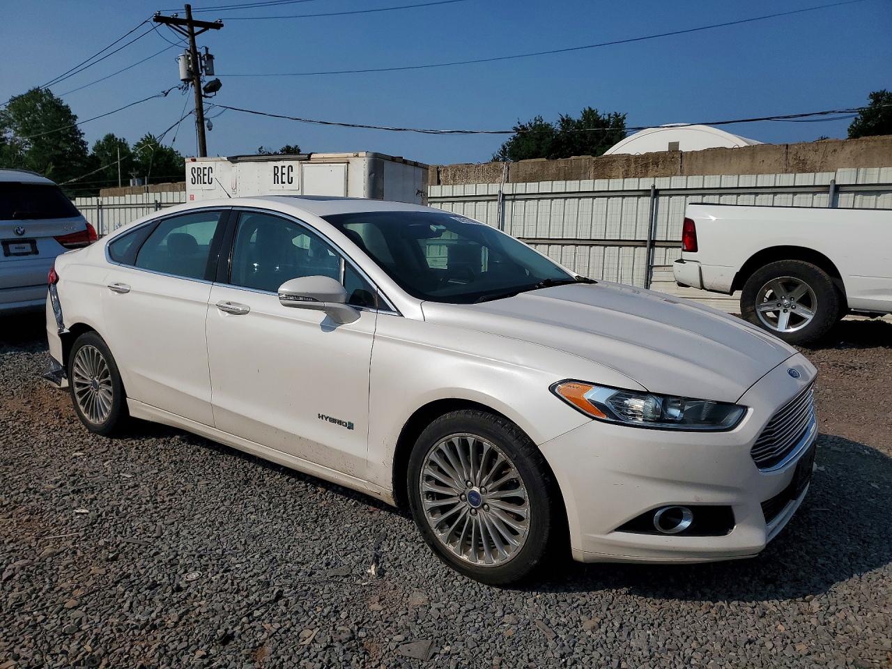 2014 Ford Fusion Titanium Hev White vin: 3FA6P0RU0ER172845