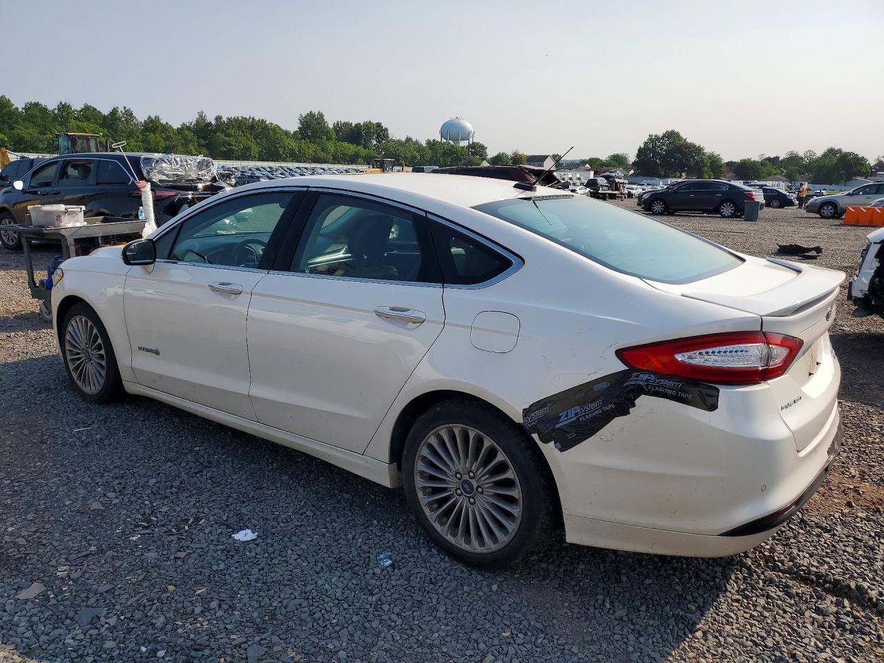 2014 Ford Fusion Titanium Hev White vin: 3FA6P0RU0ER172845
