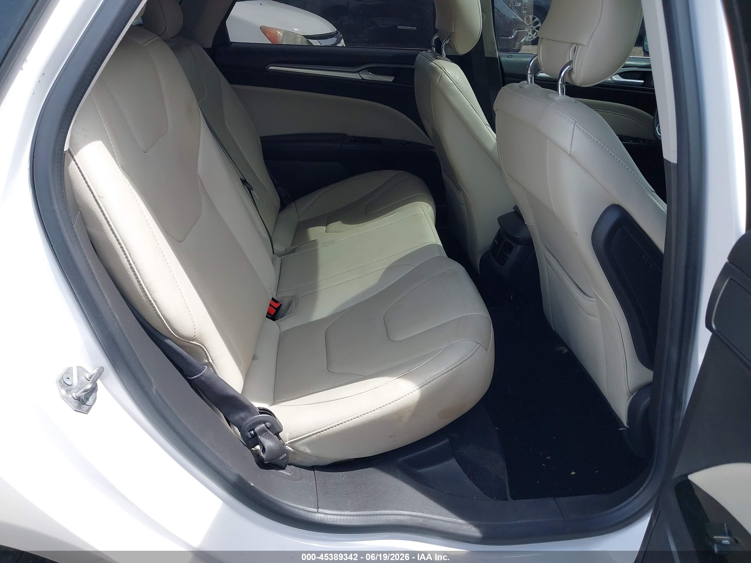 2014 Ford Fusion Hybrid Titanium White vin: 3FA6P0RU1ER263901