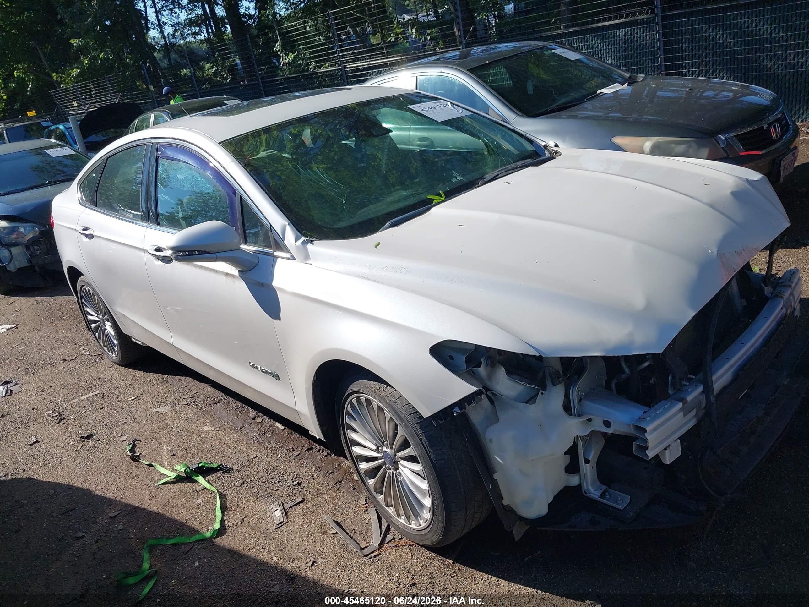 2014 Ford Fusion Hybrid Titanium White vin: 3FA6P0RU1ER351010