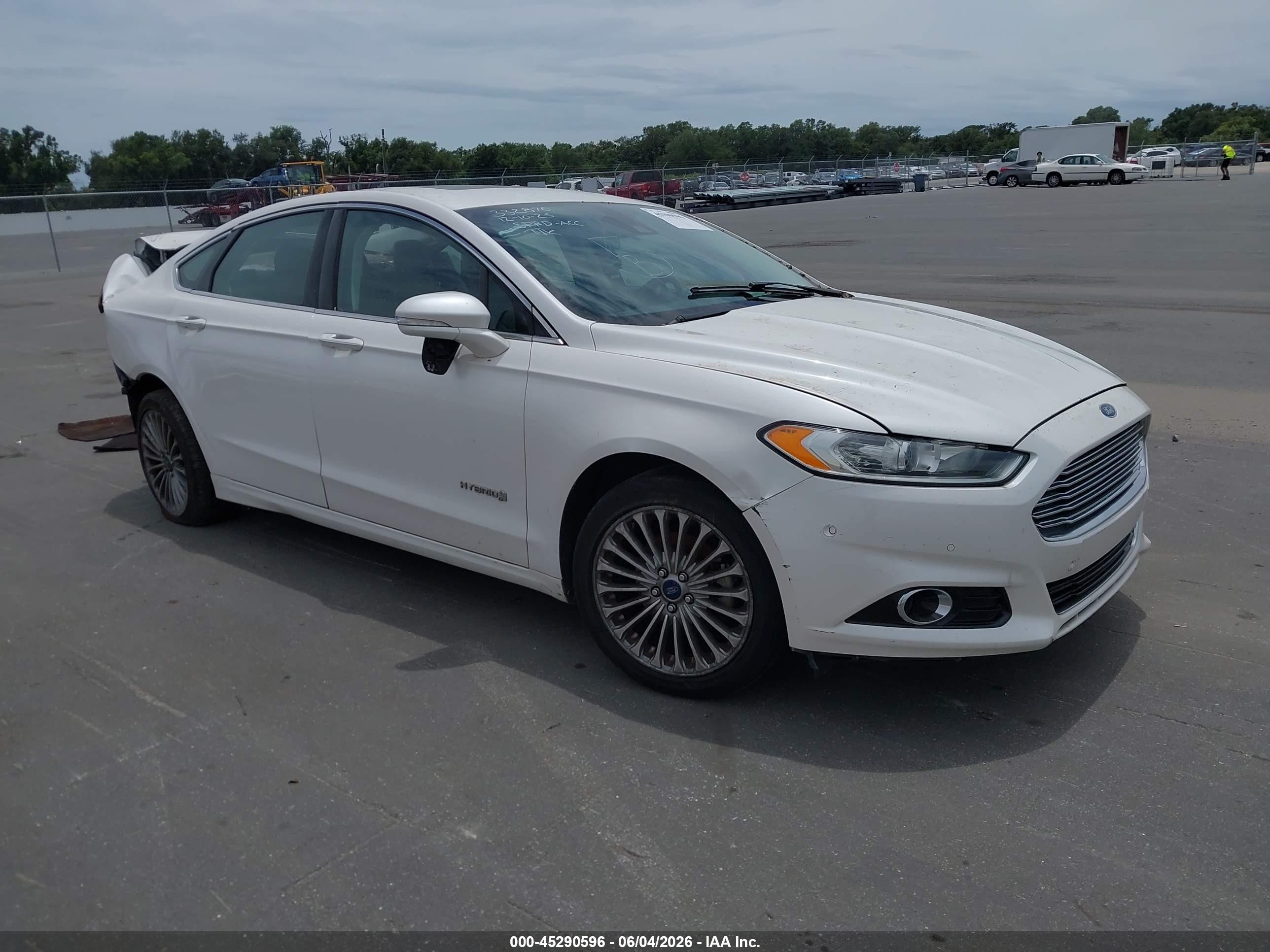 2014 Ford Fusion Hybrid Titanium White vin: 3FA6P0RU4ER190717