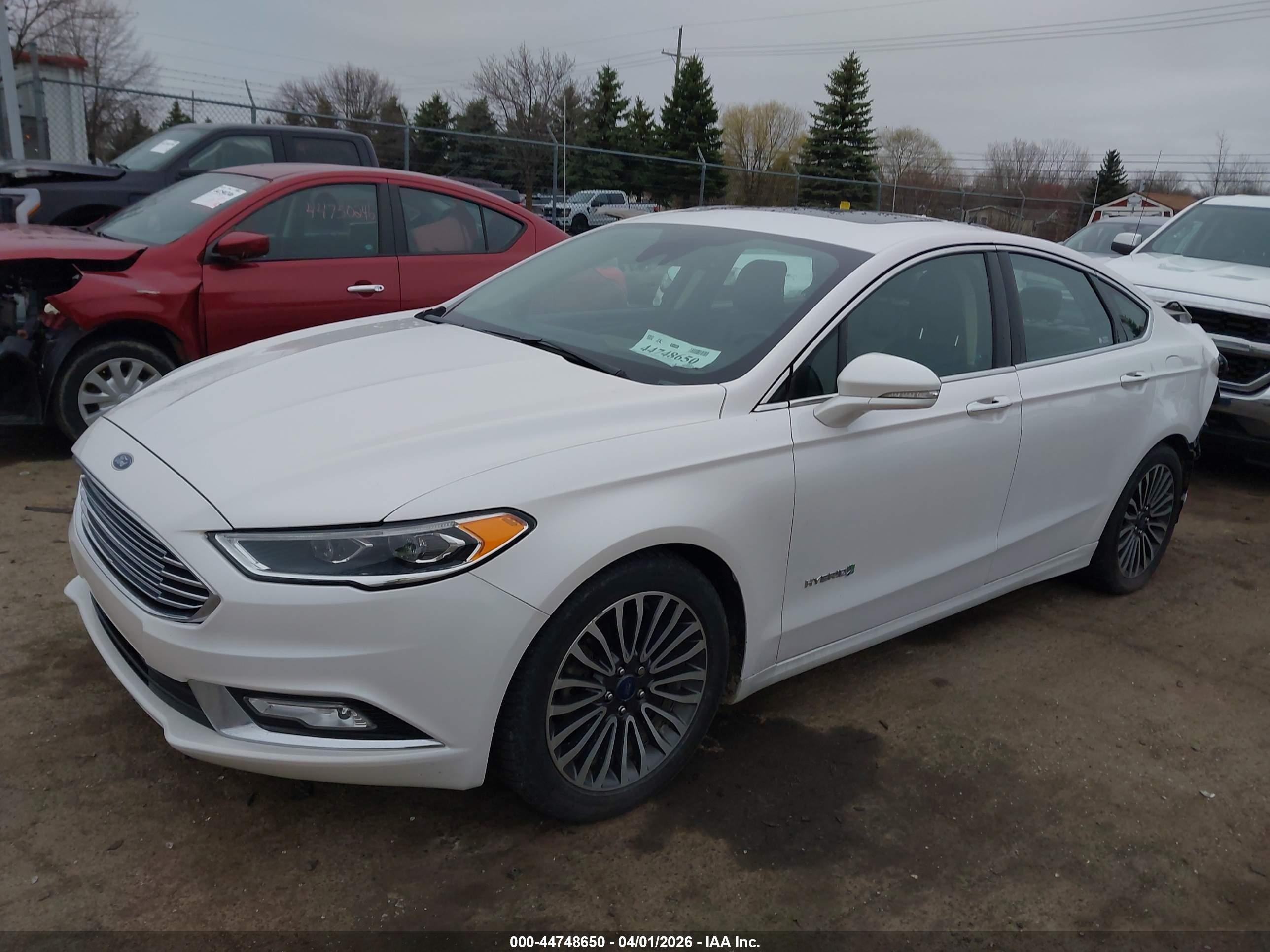2017 Ford Fusion Hybrid Titanium Белый vin: 3FA6P0RU5HR129218
