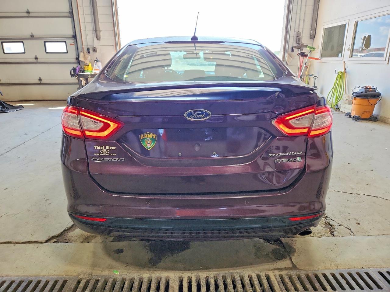 2013 Ford Fusion Titanium Hev Burgundy vin: 3FA6P0RU6DR324769