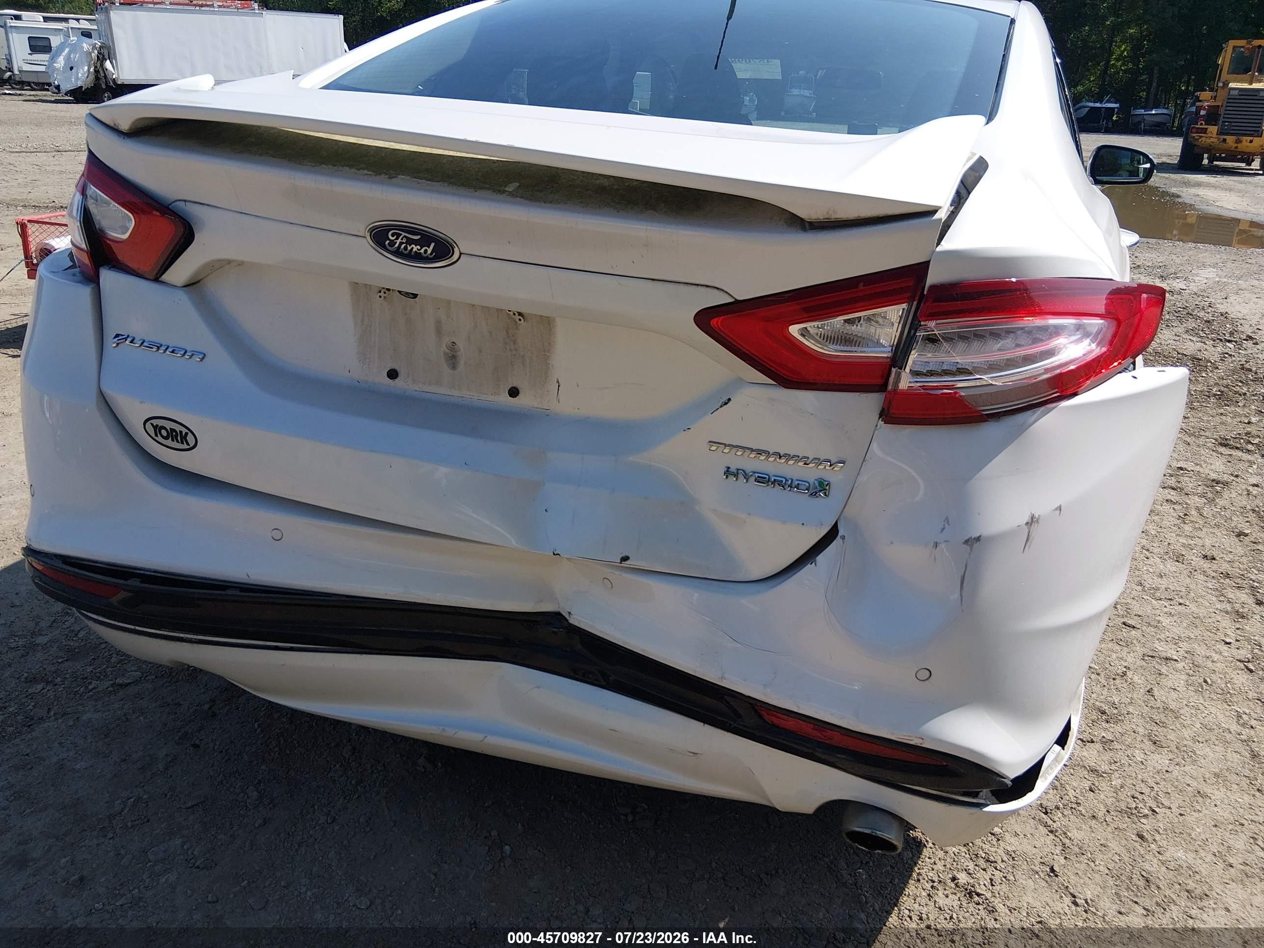 2014 Ford Fusion Hybrid Titanium White vin: 3FA6P0RU6ER332842