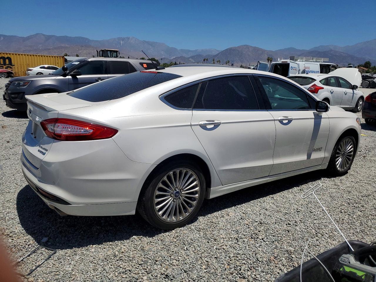2014 Ford Fusion Titanium Hev White vin: 3FA6P0RU6ER392281