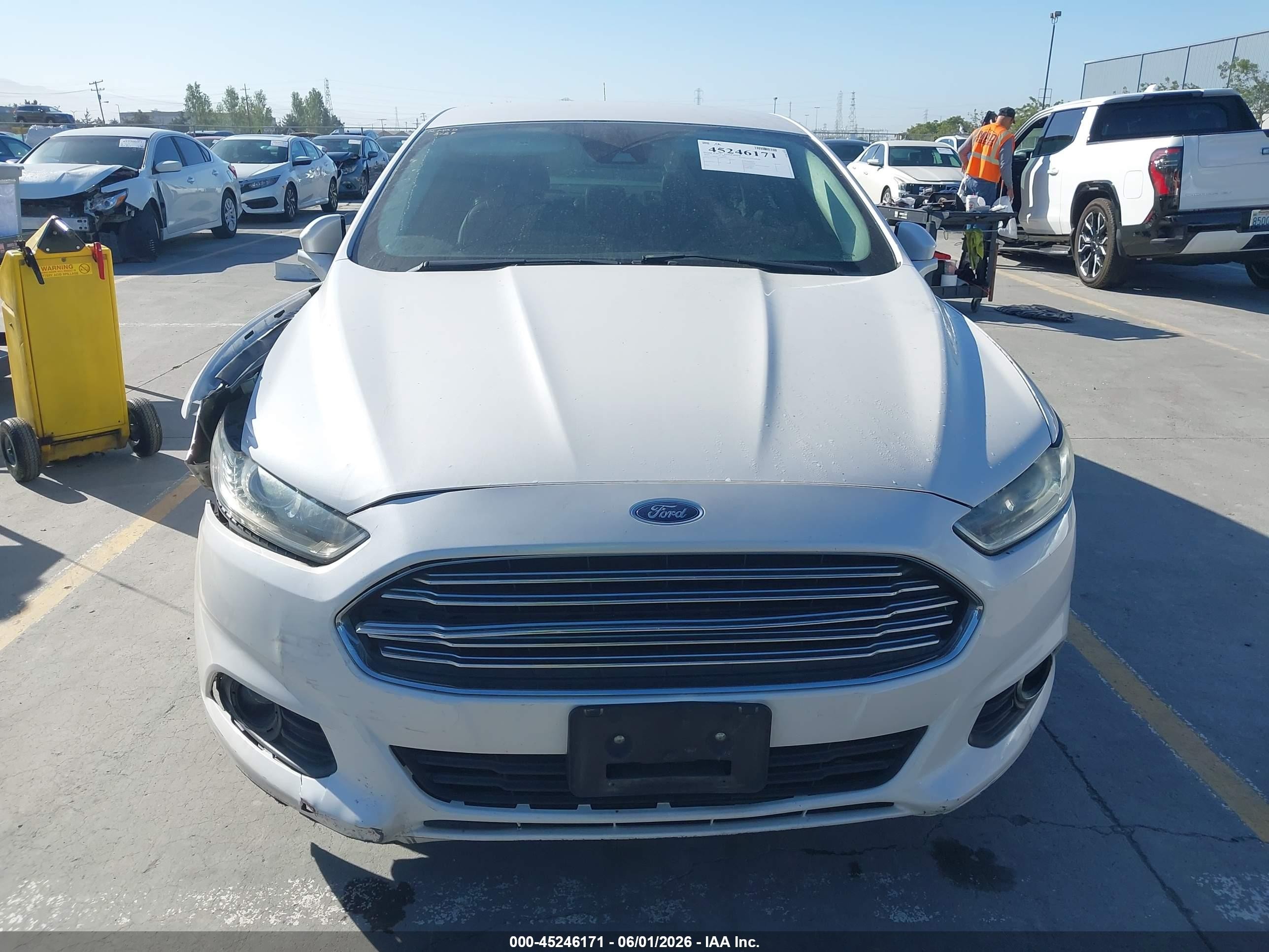 2014 Ford Fusion Hybrid Titanium White vin: 3FA6P0RU7ER274675