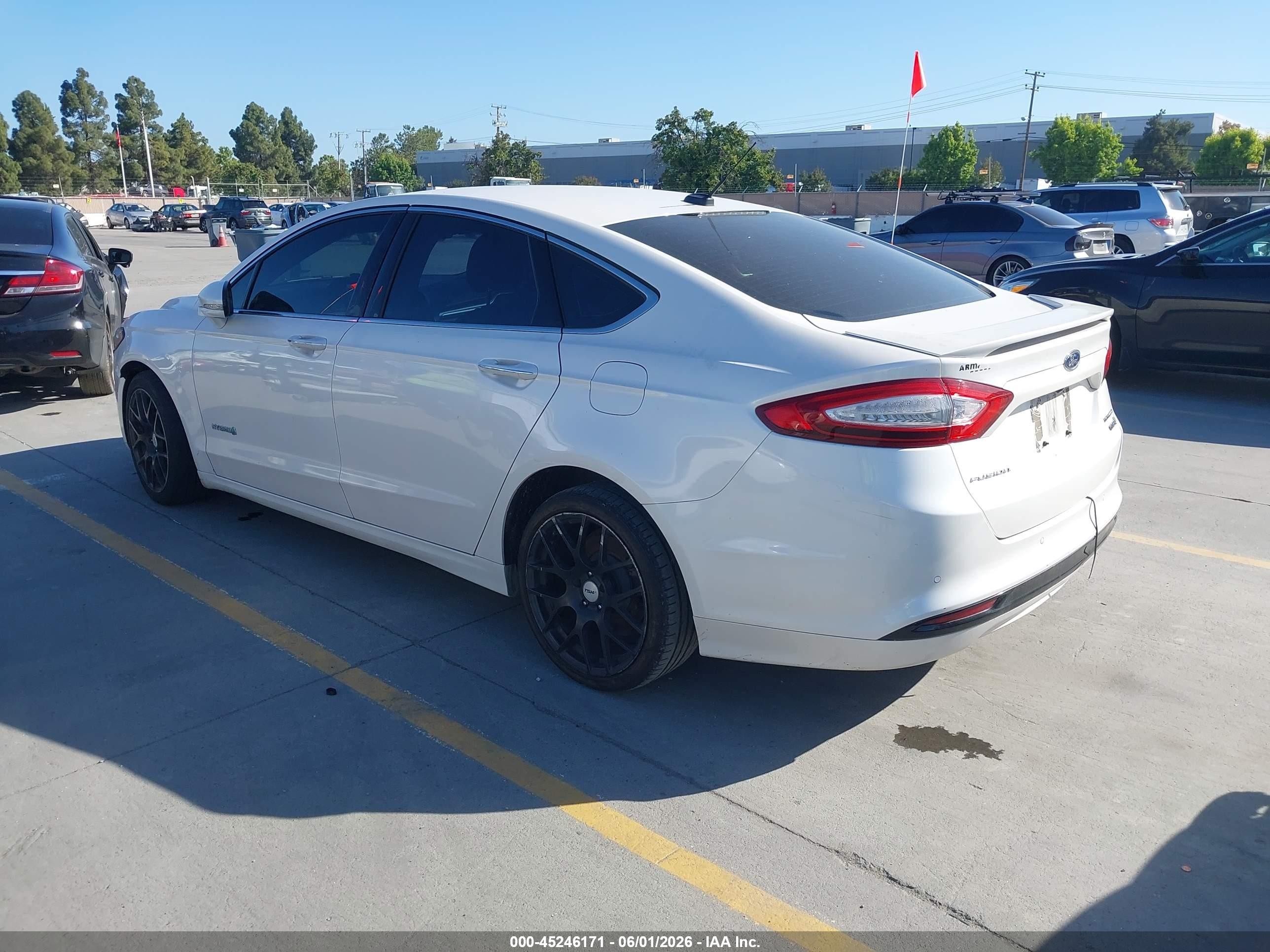 2014 Ford Fusion Hybrid Titanium White vin: 3FA6P0RU7ER274675