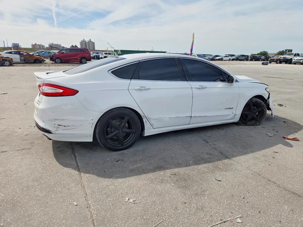 2015 Ford Fusion Titanium Hev White vin: 3FA6P0RU7FR114006
