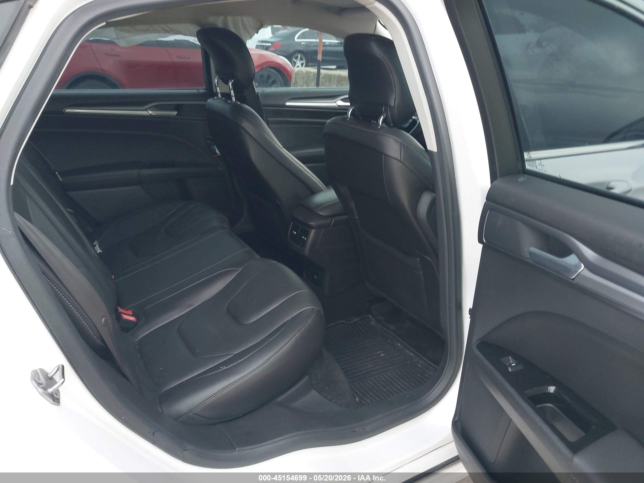 2013 Ford Fusion Hybrid Titanium White vin: 3FA6P0RU8DR282010
