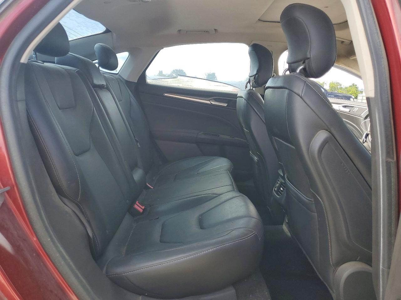2014 Ford Fusion Titanium Hev Burgundy vin: 3FA6P0RU8ER211732