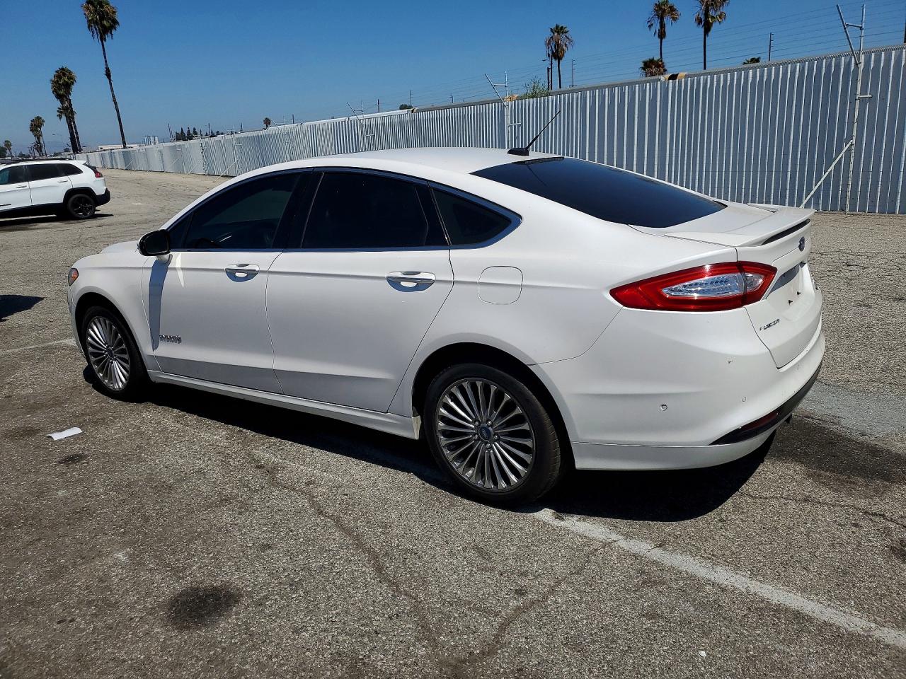 2013 Ford Fusion Titanium Hev White vin: 3FA6P0RUXDR363106