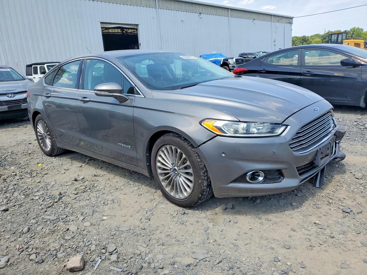 2014 Ford Fusion Titanium Hev Silver vin: 3FA6P0RUXER117223