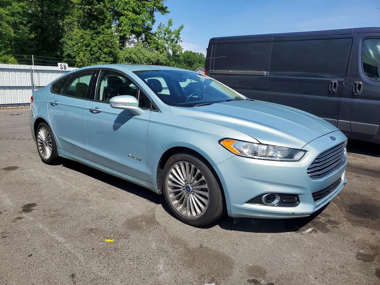2014 Ford Fusion Titanium Hev Blue vin: 3FA6P0RUXER117481