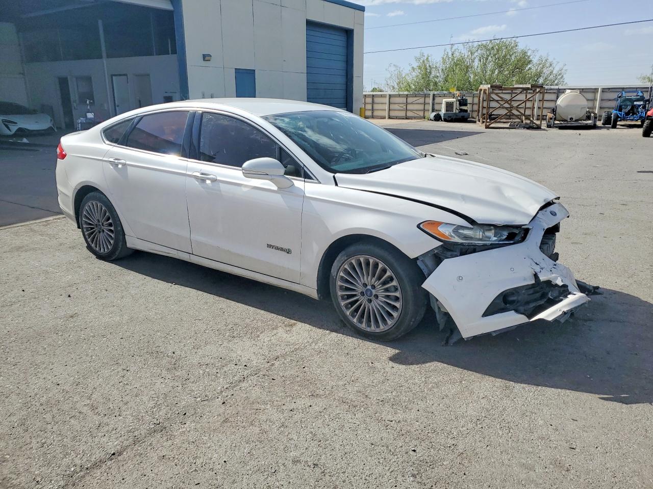 2014 Ford Fusion Titanium Hev White vin: 3FA6P0RUXER290708