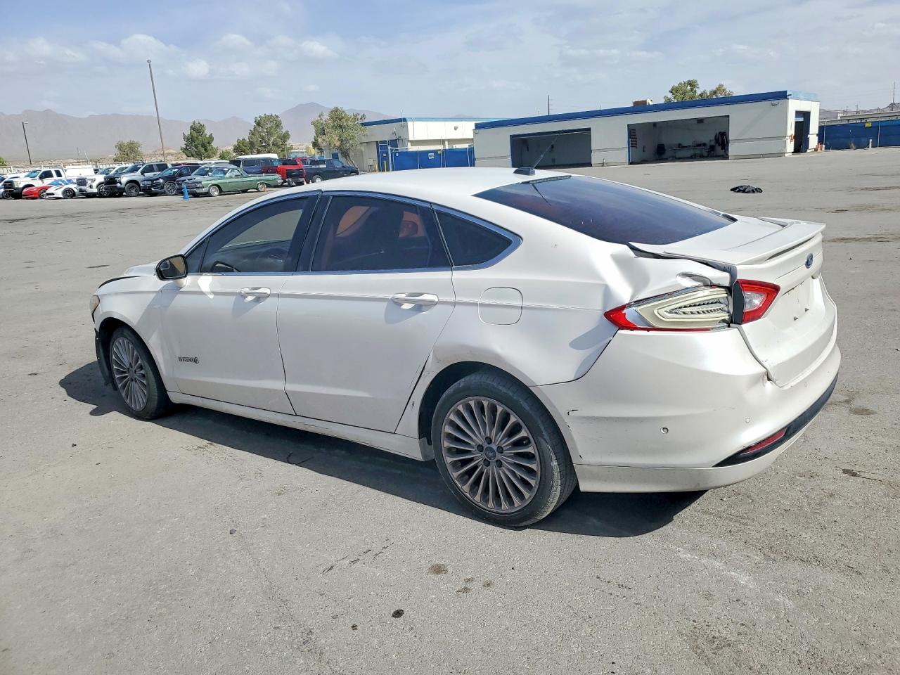 2014 Ford Fusion Titanium Hev White vin: 3FA6P0RUXER290708