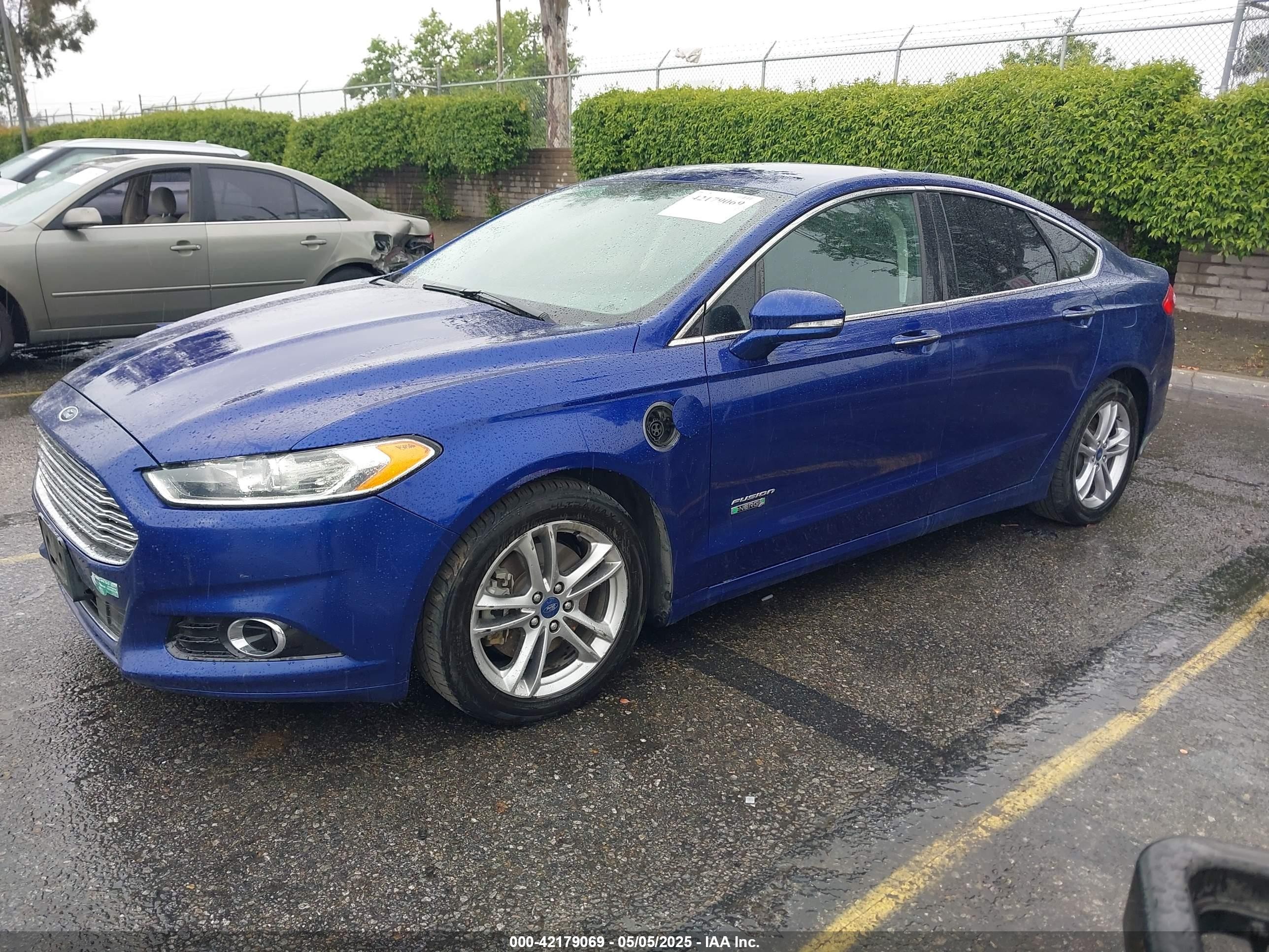 2015 Ford Fusion Energi Titanium Blue vin: 3FA6P0SU0FR128162