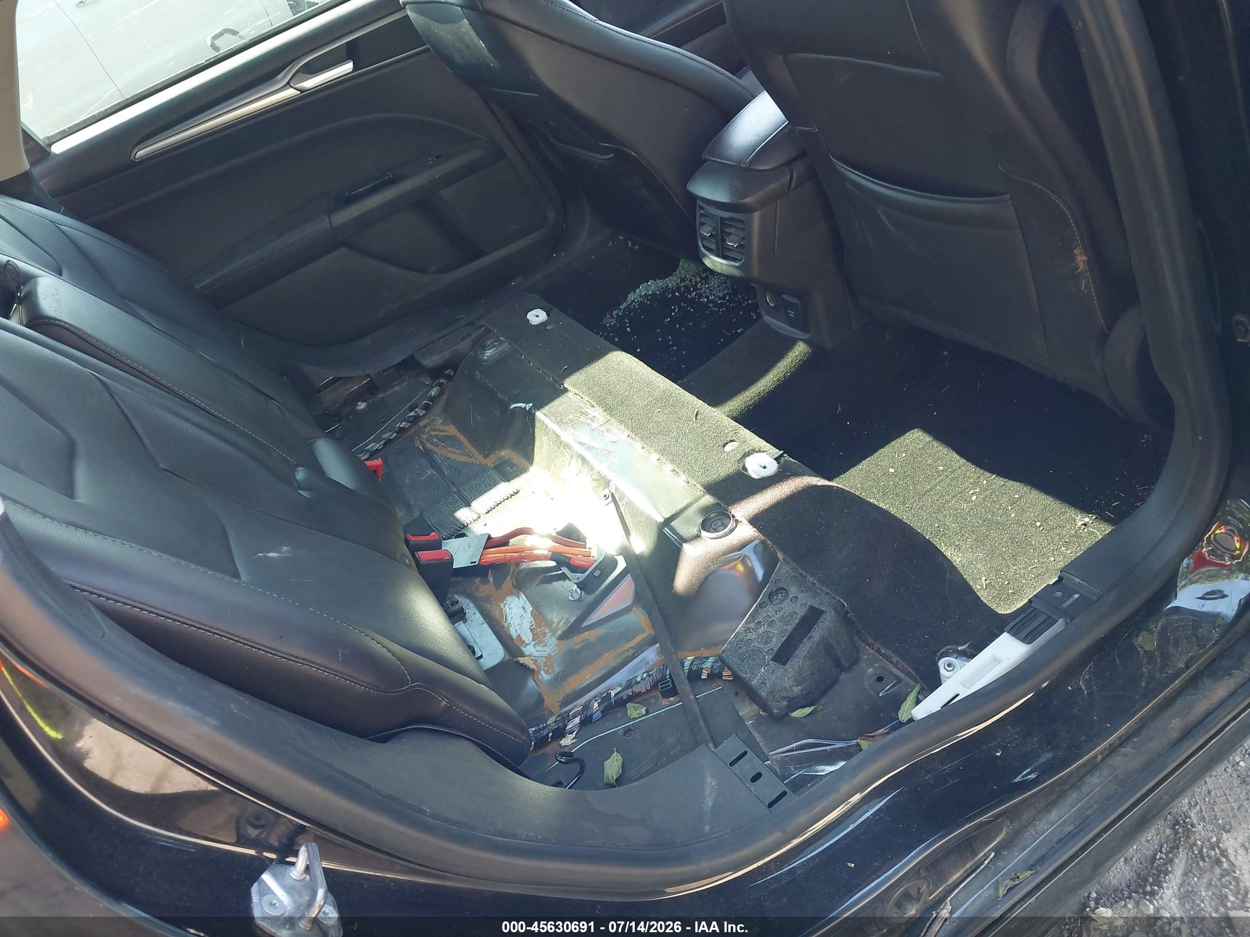 2015 Ford Fusion Energi Titanium Черный vin: 3FA6P0SU0FR220694