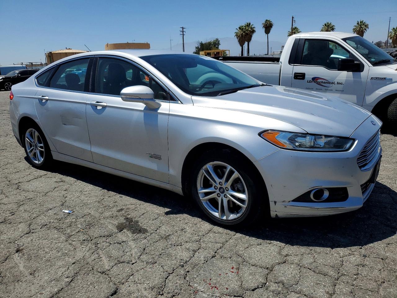 2015 Ford Fusion Titanium Phev Серебряный vin: 3FA6P0SU0FR284119