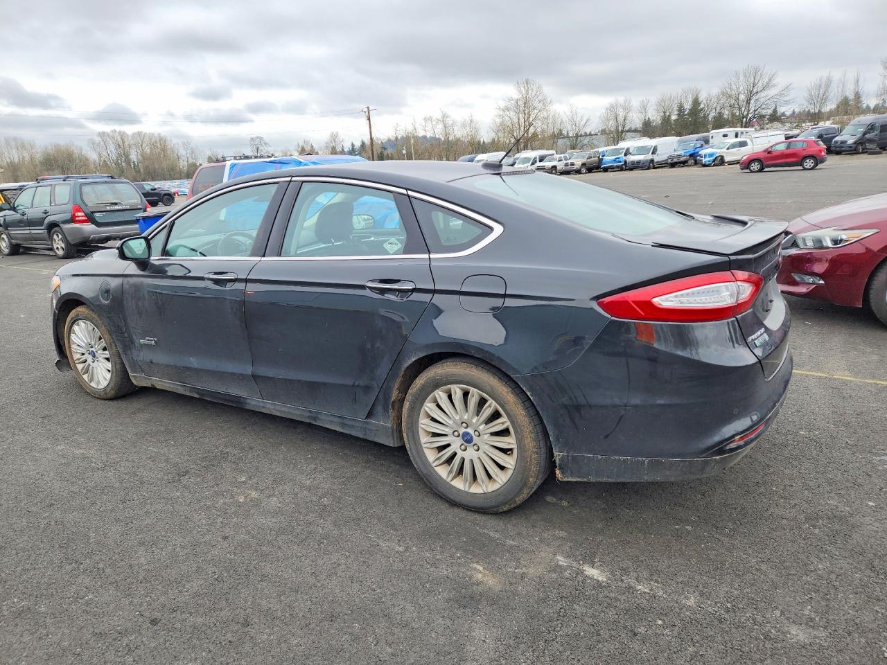 2013 Ford Fusion Titanium Phev Серый vin: 3FA6P0SU1DR246153