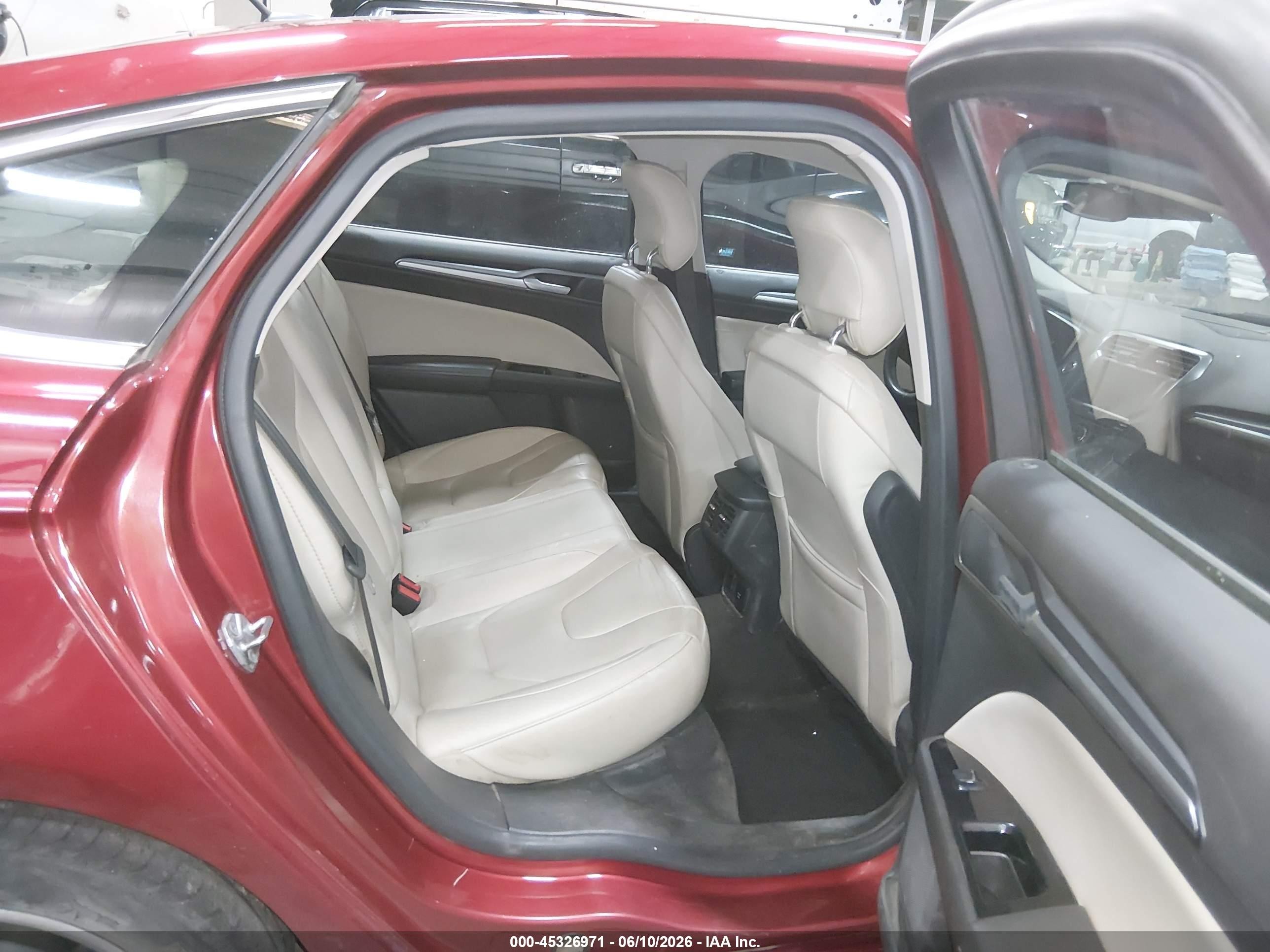 2015 Ford Fusion Energi Titanium Red vin: 3FA6P0SU1FR114223