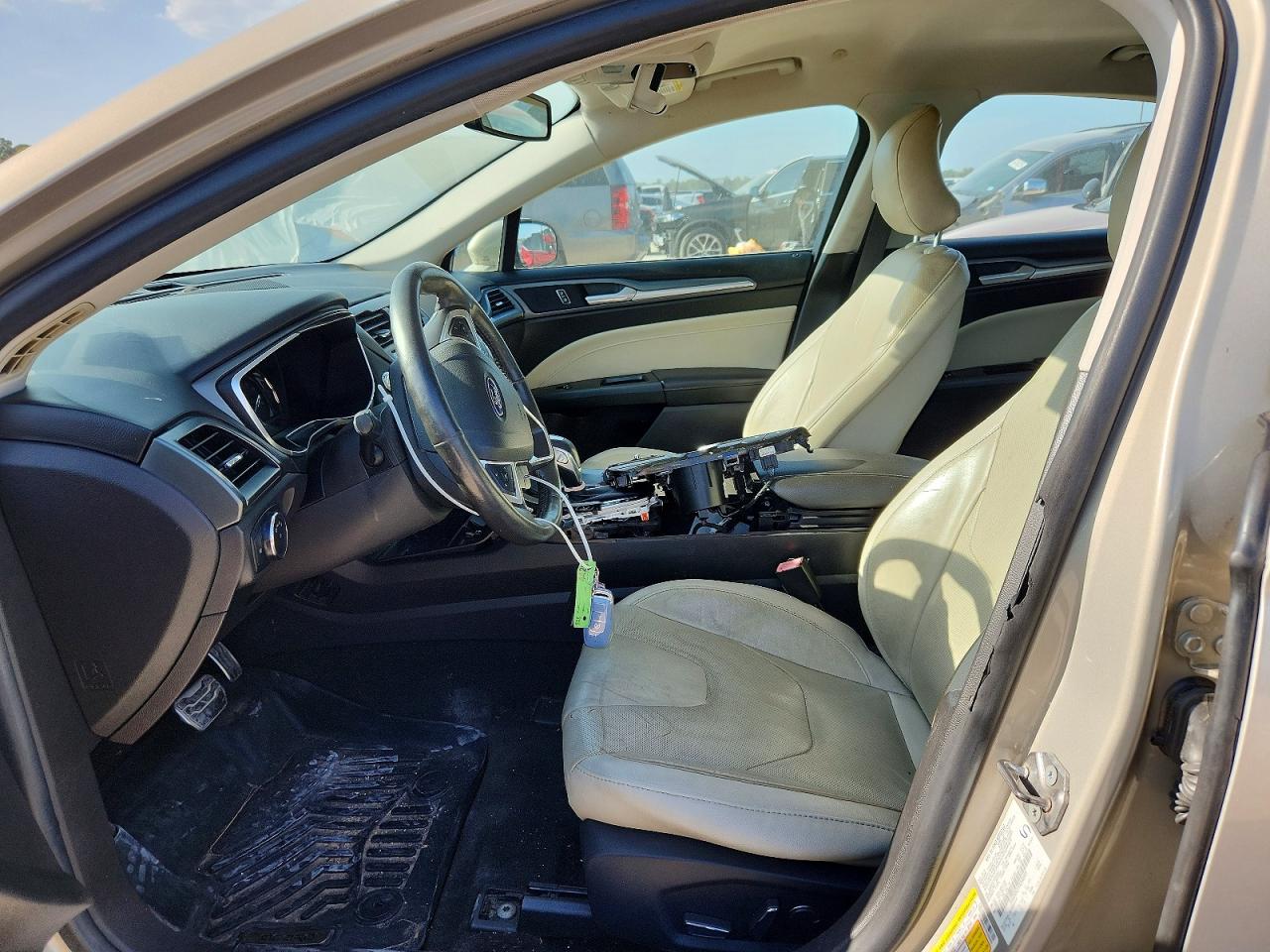 2015 Ford Fusion Titanium Phev Gold vin: 3FA6P0SU1FR300005