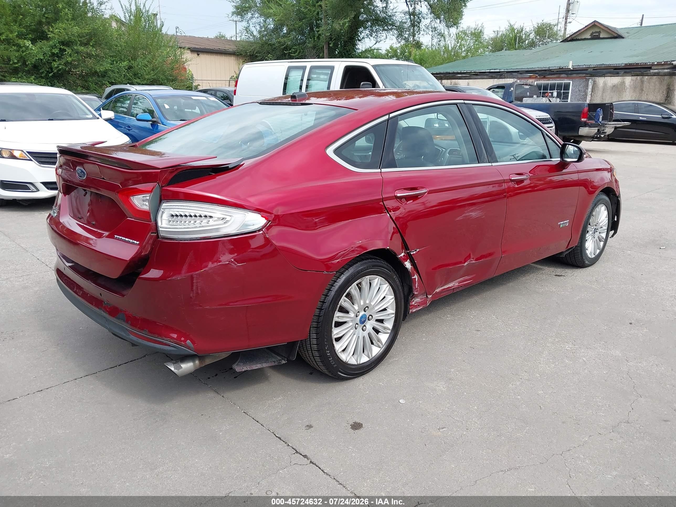 2013 Ford Fusion Energi Titanium Burgundy vin: 3FA6P0SU2DR246775