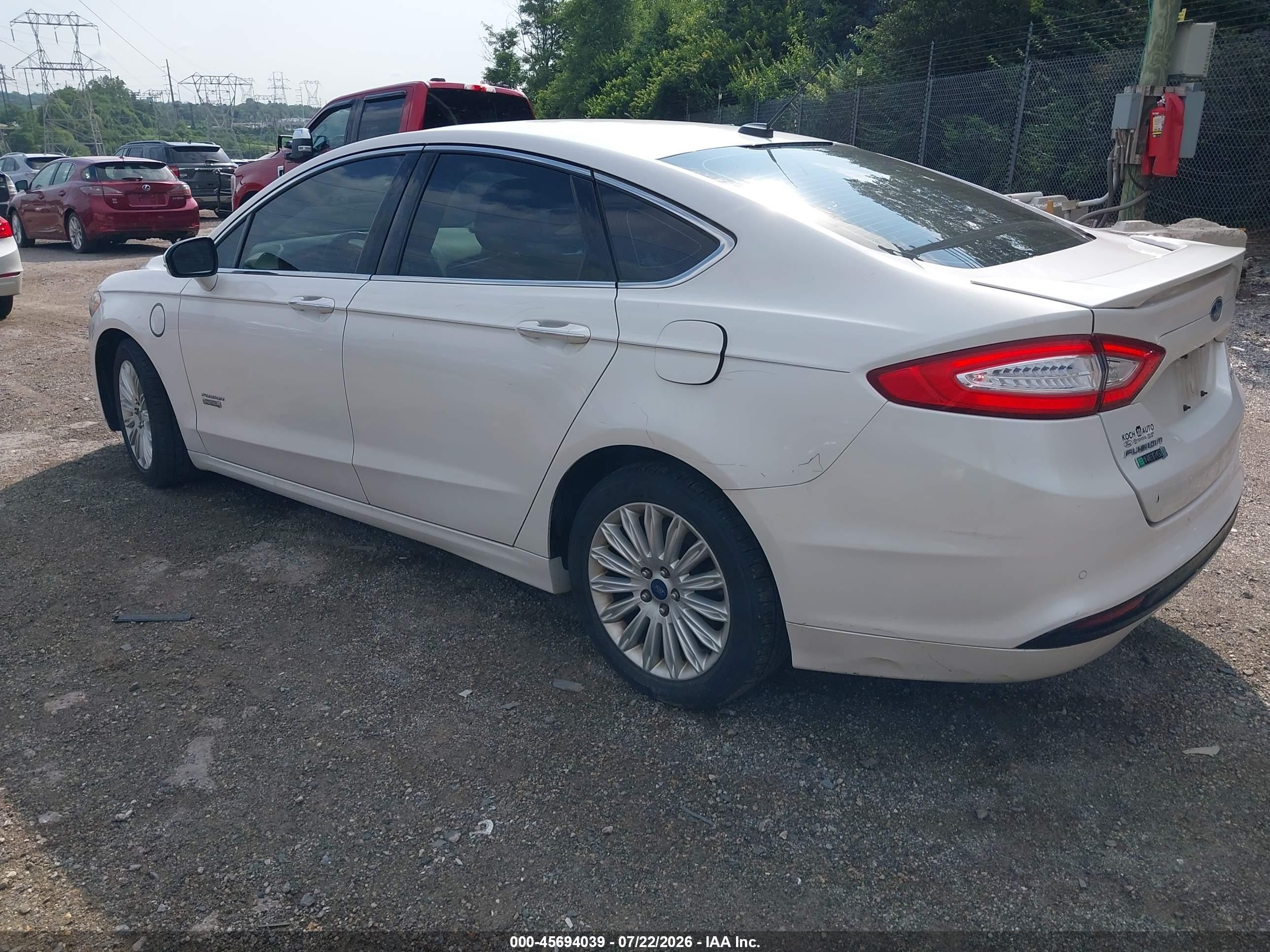2014 Ford Fusion Energi Titanium White vin: 3FA6P0SU2ER395155
