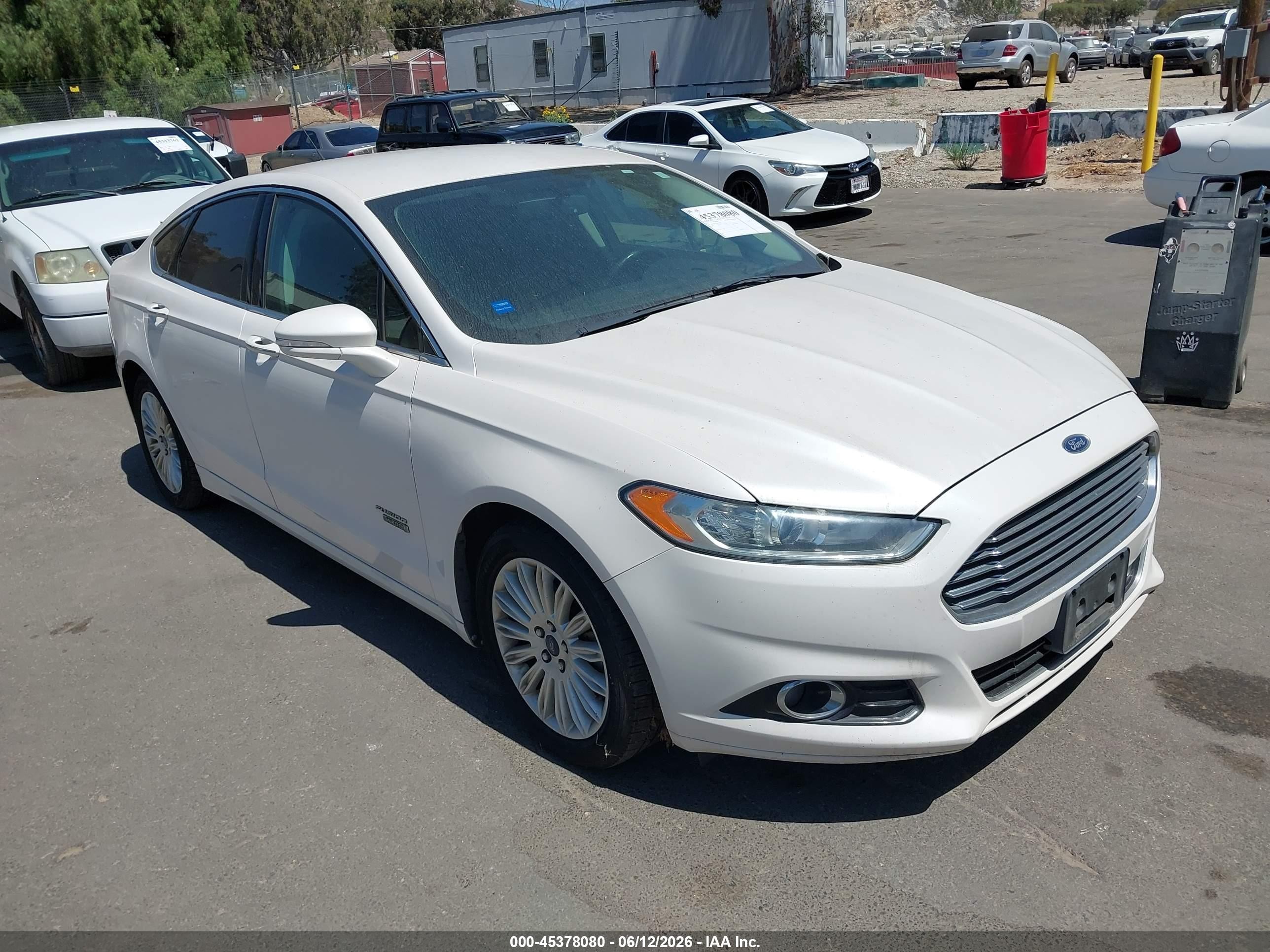 2014 Ford Fusion Energi Titanium White vin: 3FA6P0SU3ER337426