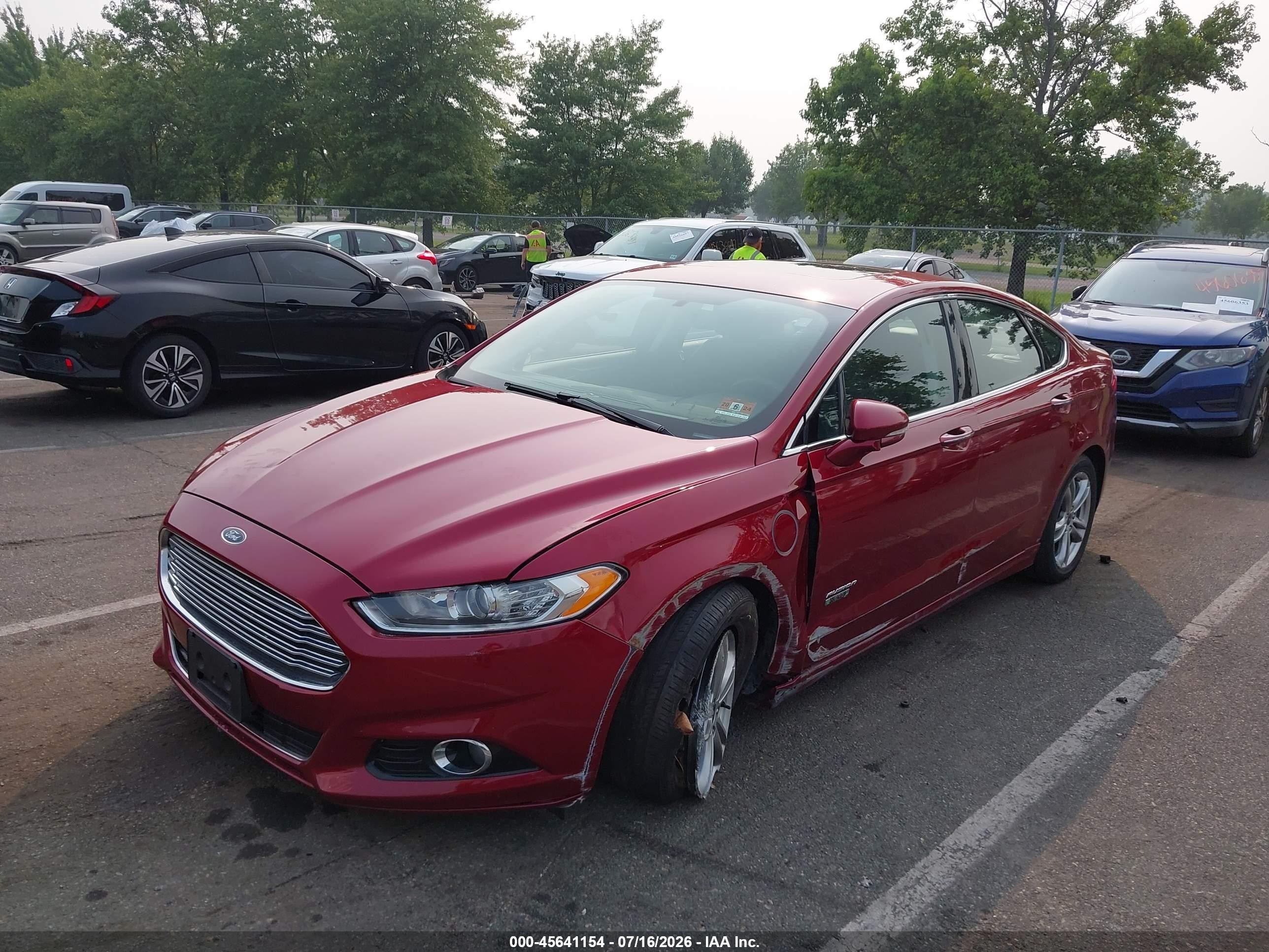2015 Ford Fusion Energi Titanium Red vin: 3FA6P0SU3FR217417