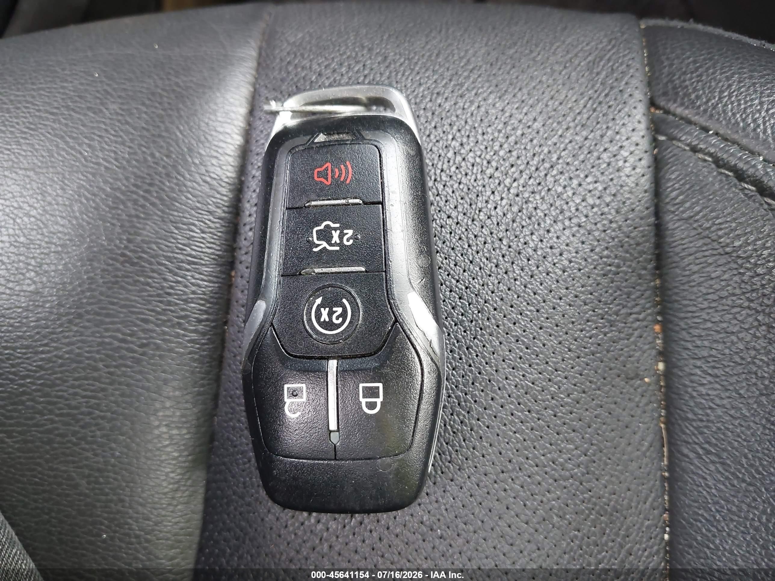 2015 Ford Fusion Energi Titanium Red vin: 3FA6P0SU3FR217417