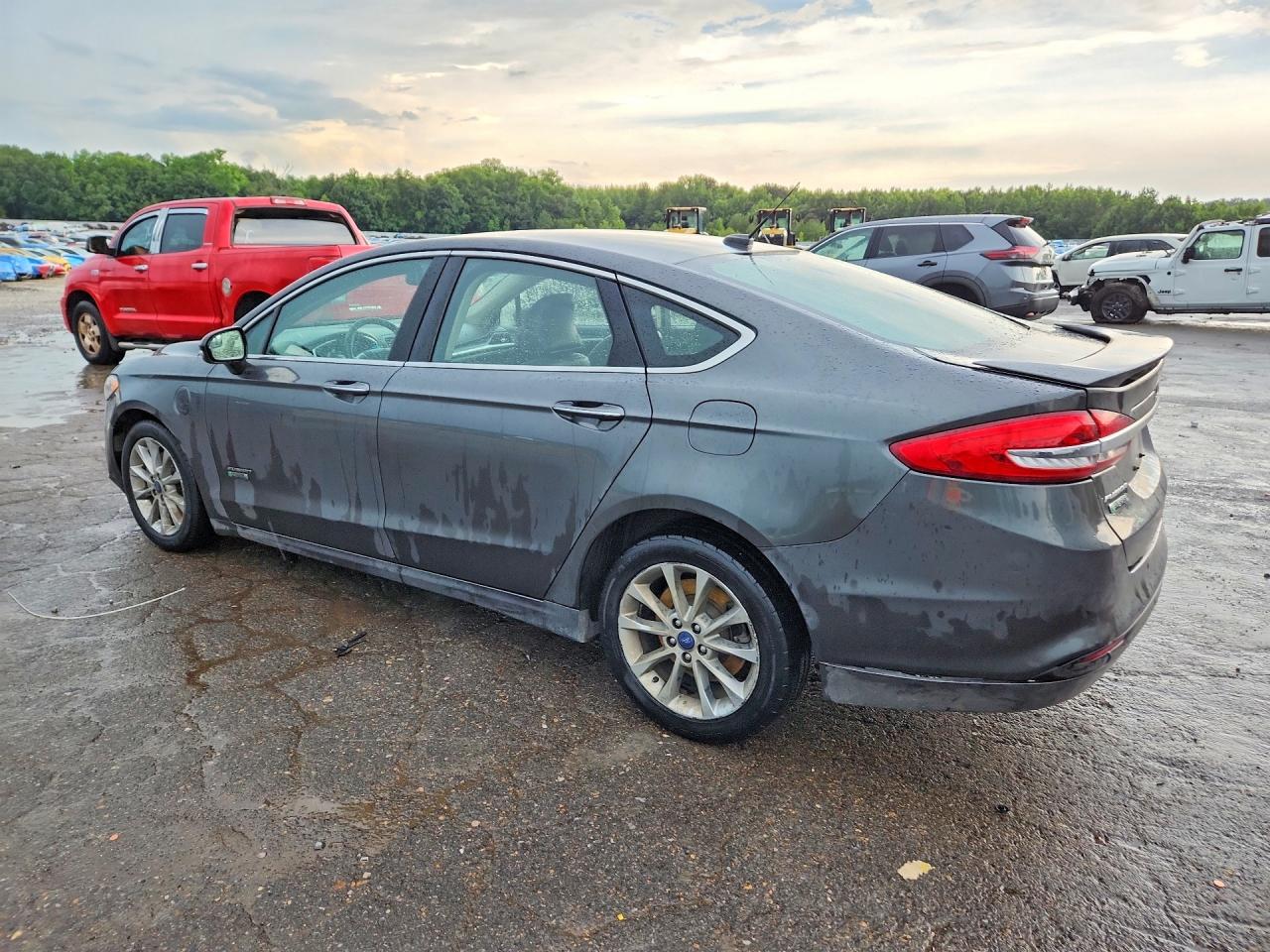 2017 Ford Fusion Titanium Phev Silver vin: 3FA6P0SU3HR373685