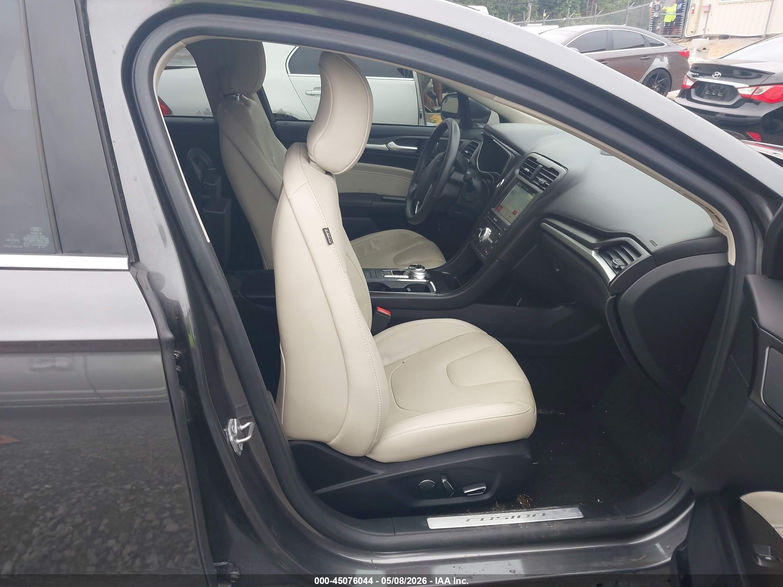 2018 Ford Fusion Energi Titanium Серый vin: 3FA6P0SU3JR135972