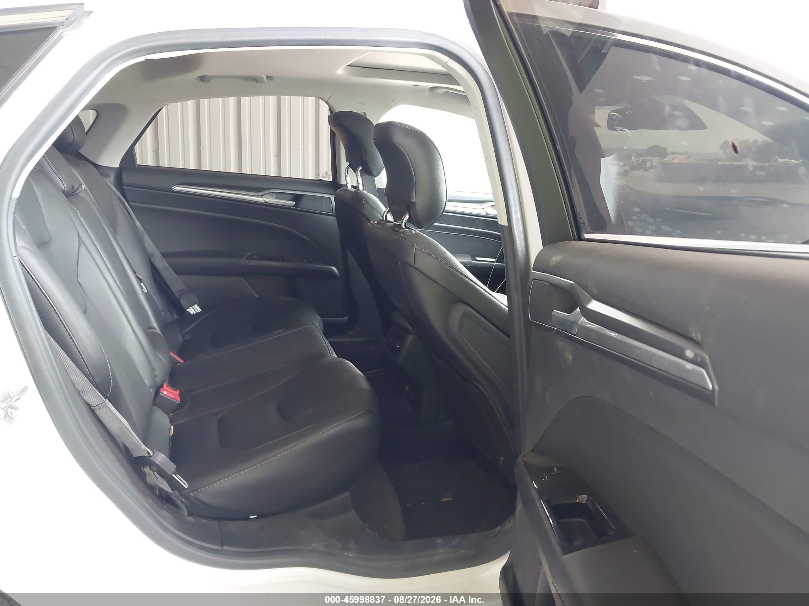 2015 Ford Fusion Energi Titanium White vin: 3FA6P0SU4FR137432