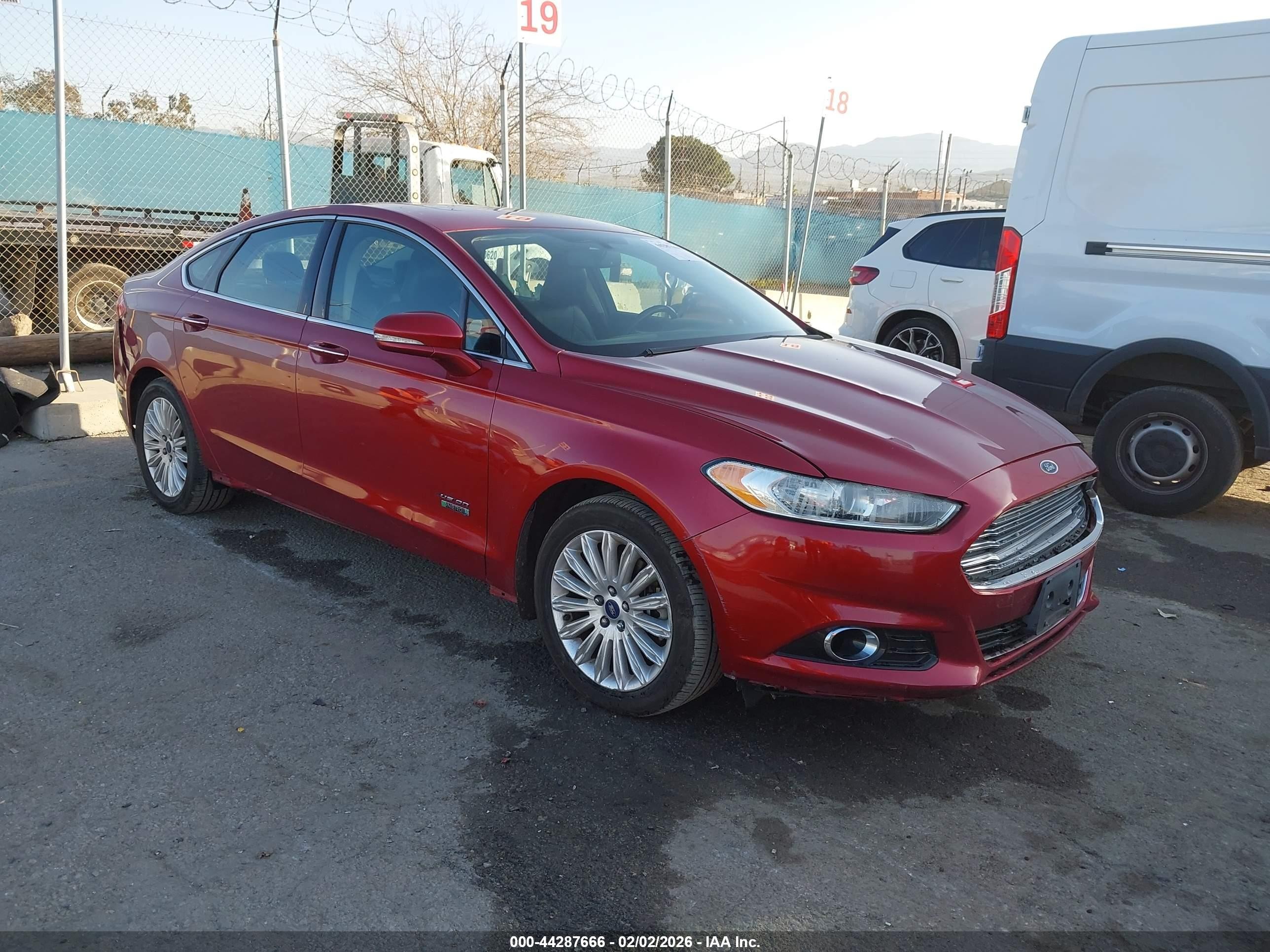2013 Ford Fusion Energi Titanium Red vin: 3FA6P0SU5DR351567