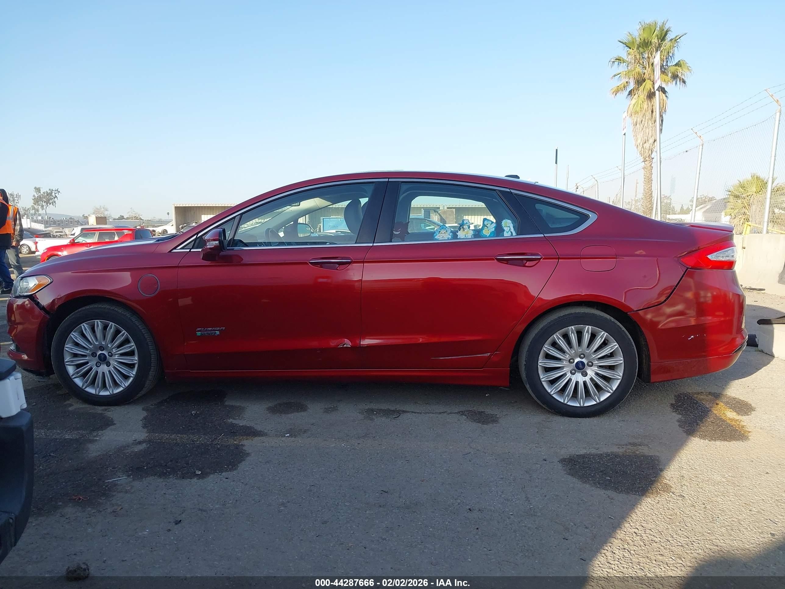 2013 Ford Fusion Energi Titanium Red vin: 3FA6P0SU5DR351567