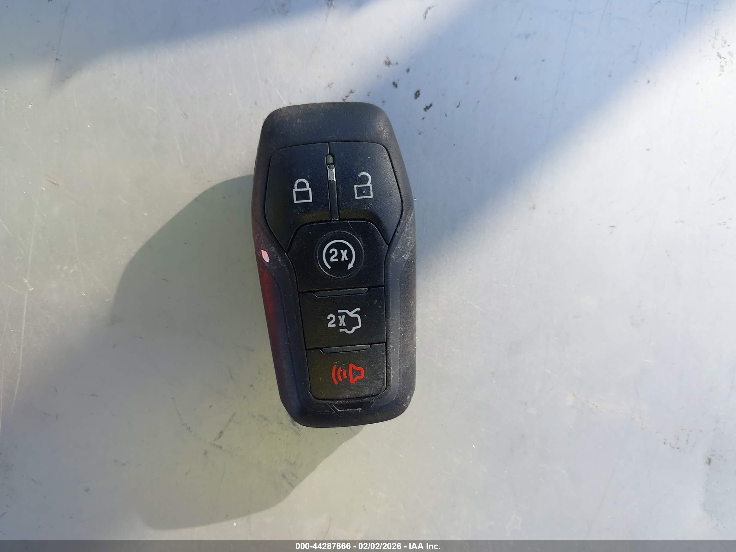 2013 Ford Fusion Energi Titanium Red vin: 3FA6P0SU5DR351567