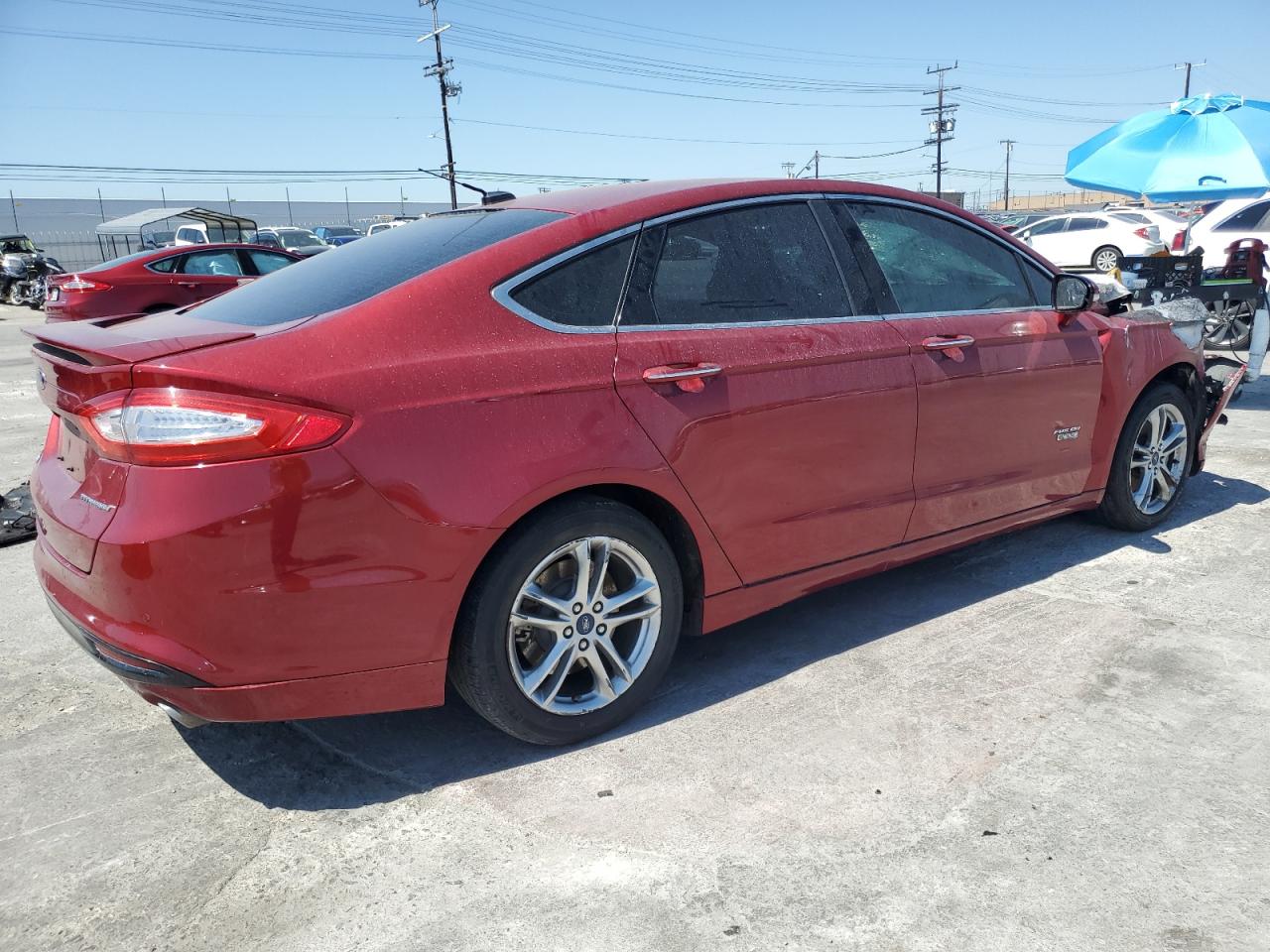 2015 Ford Fusion Titanium Phev Красный vin: 3FA6P0SU6FR173932