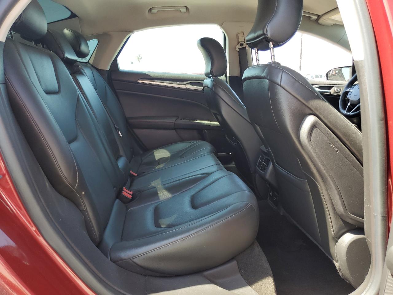 2015 Ford Fusion Titanium Phev Красный vin: 3FA6P0SU6FR173932
