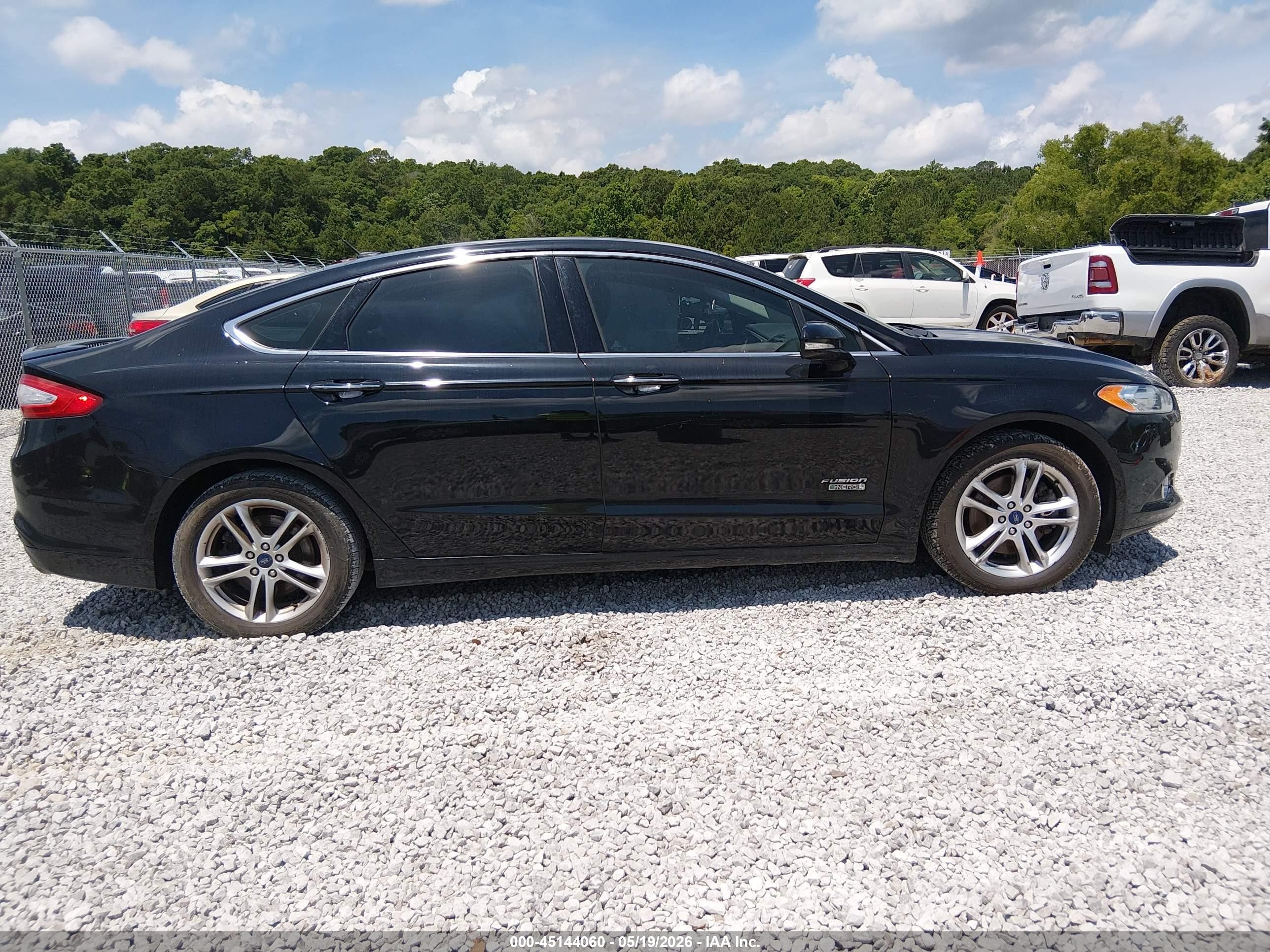 2016 Ford Fusion Energi Titanium Black vin: 3FA6P0SU7GR189834
